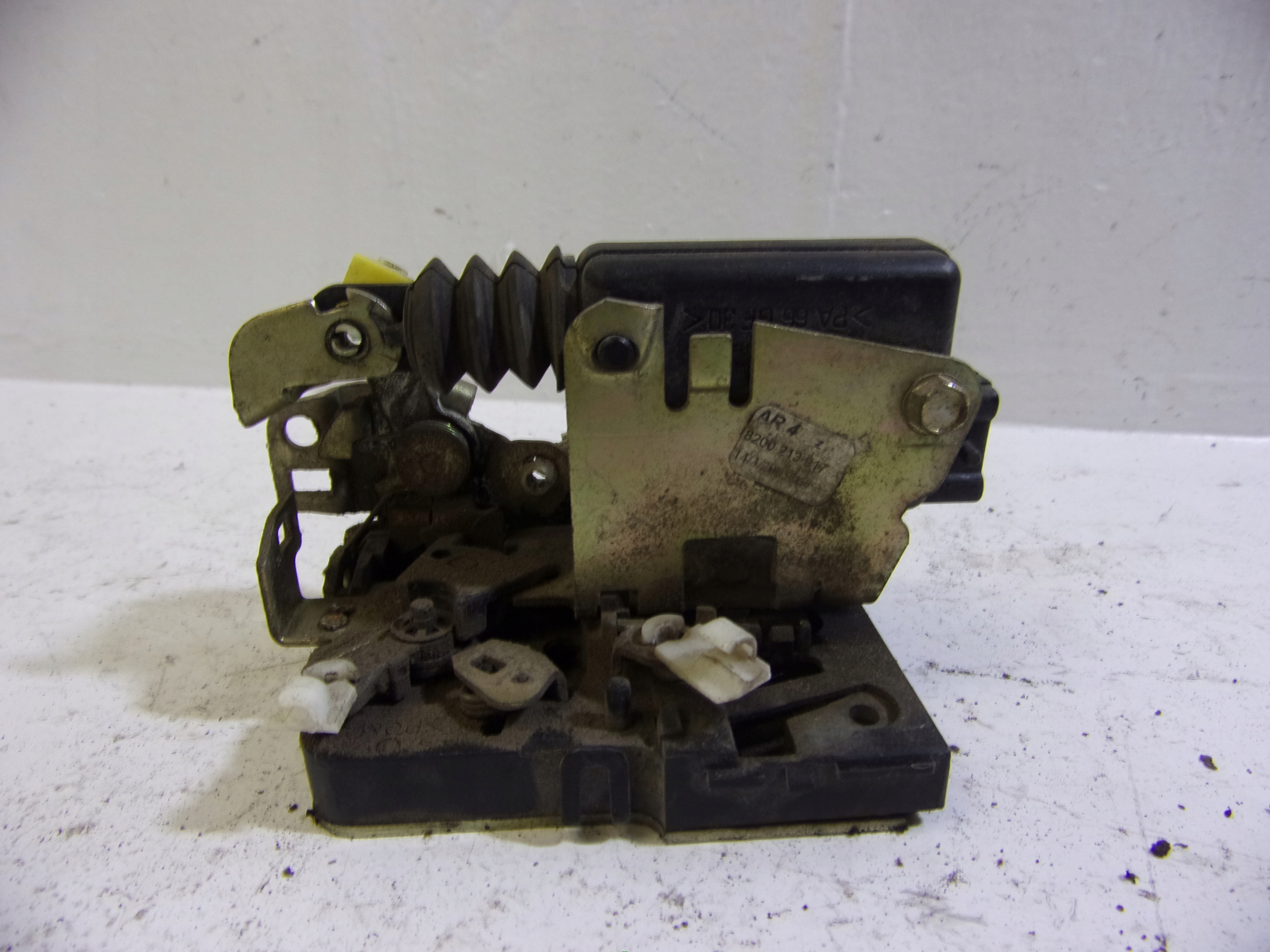 lock door CENTRALNY right front DACIA LOGAN