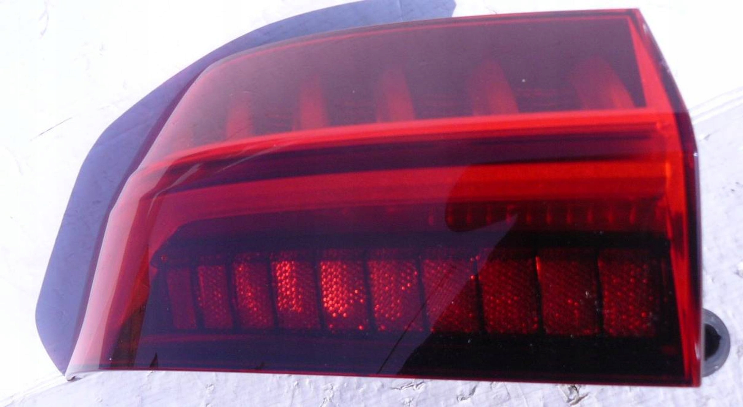 AUDI A7 II 8W6 LAMPA TYLNA LEWA LED Typ samochodu 4x4/SUV Samochody osobowe