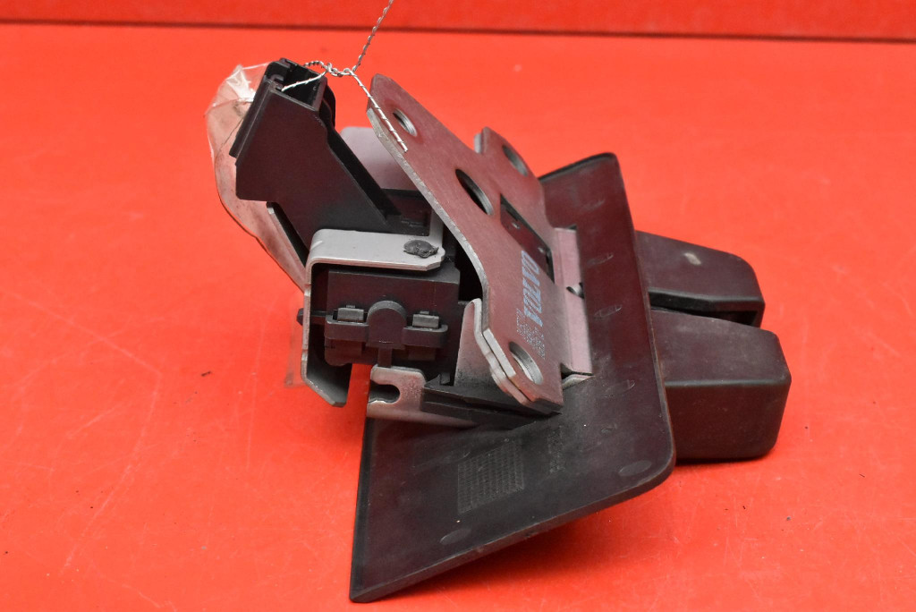 lock bonnet rear part boot 31253170 VOLVO XC60 1 and 08-13
