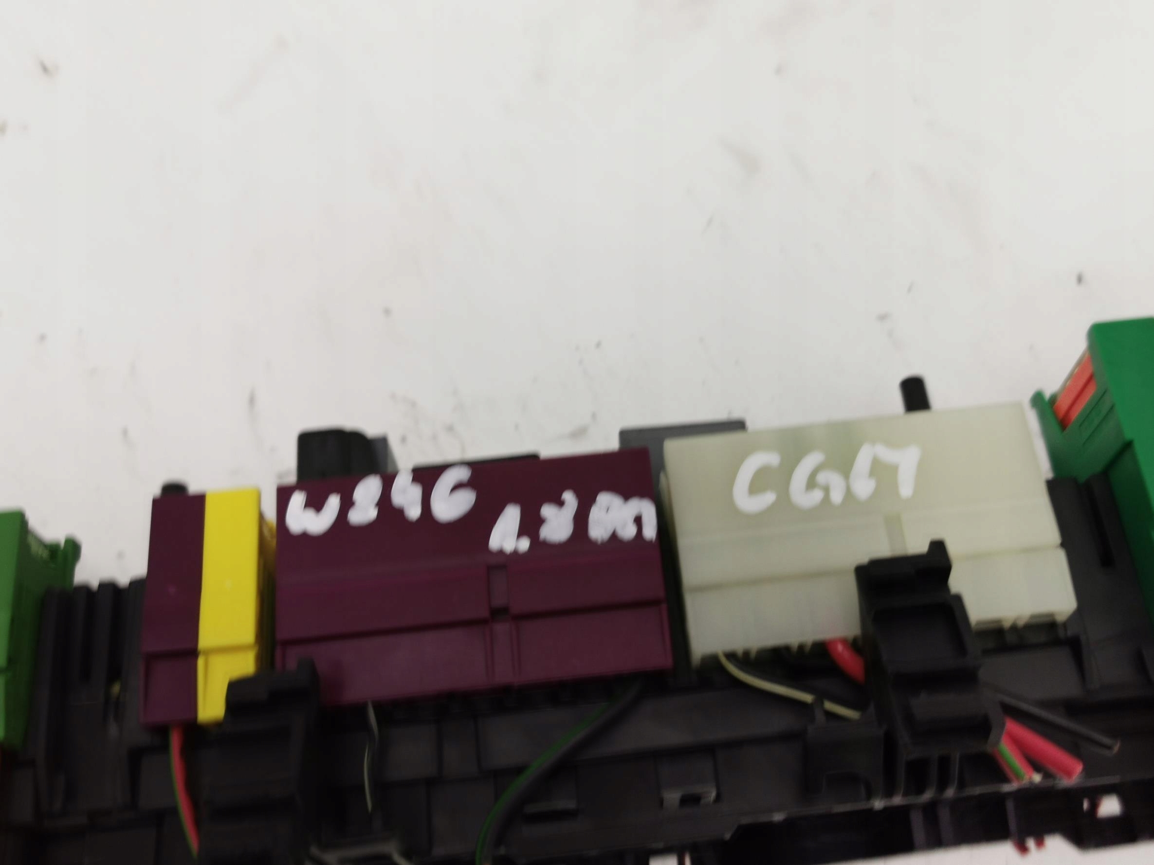 fuse box MERCEDES B-class W246 1.8