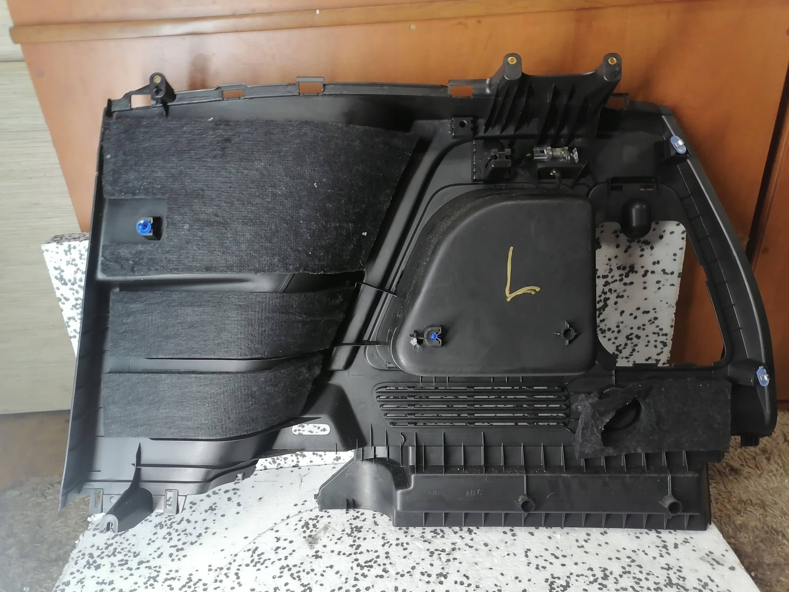 boot upholstery left OPEL MERIVA B