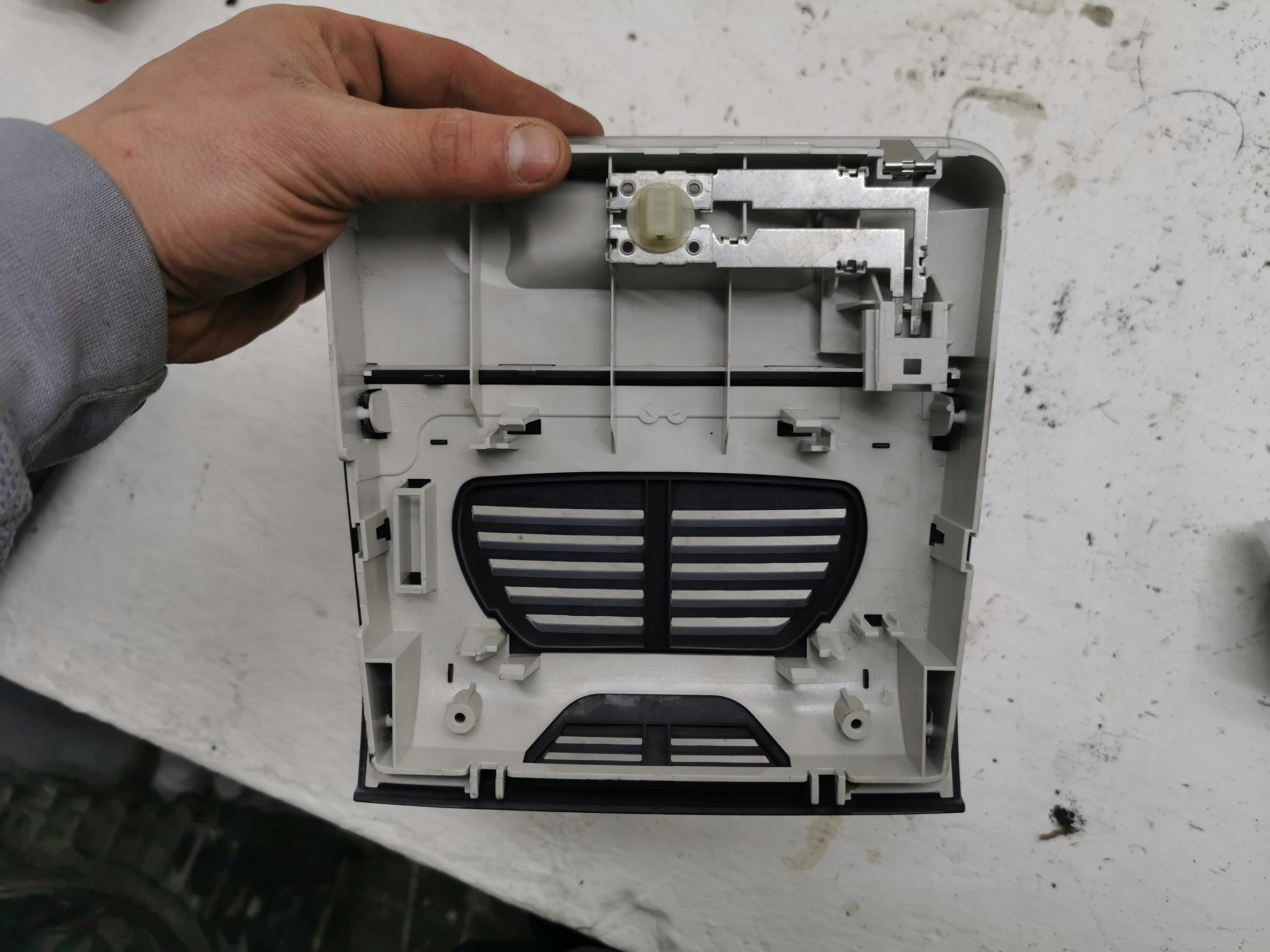 FANALE CIELO INTERNO BMW SERIA 1 E81 E87 6951255