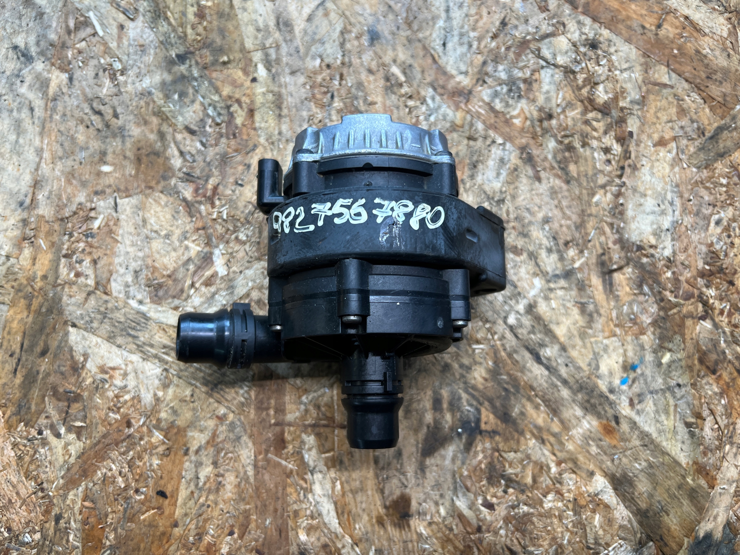 supplementary water pump PEUGEOT 208-E 9827567880