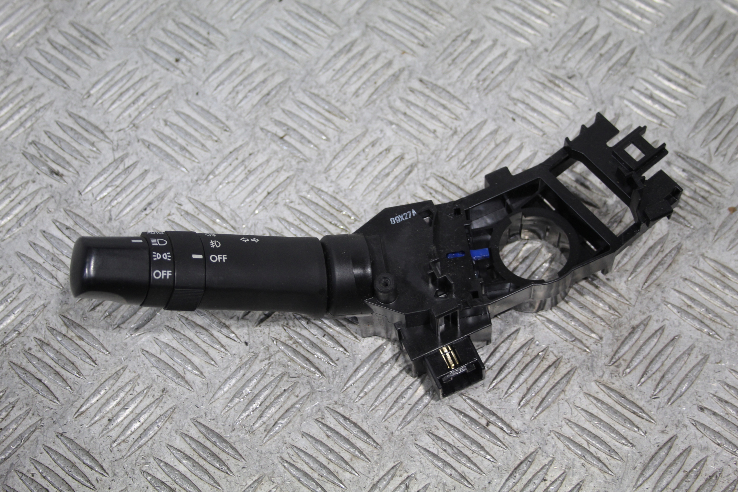 MANETKA INDICATEURS DE DIRECTION SUBARU LEGACY V 5 148A0