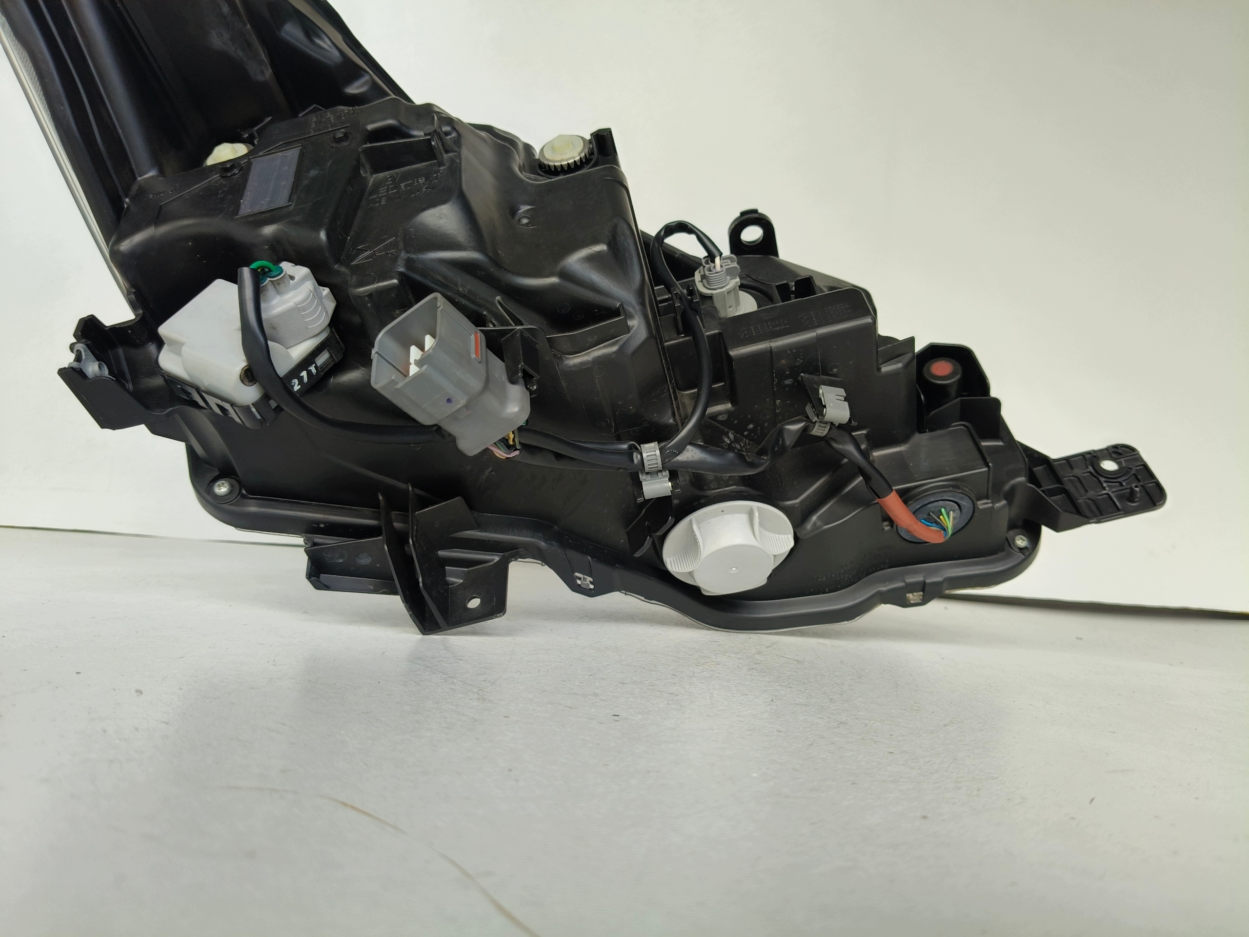 light left REFLEKTOR SUBARU XV II 20- LIFT FULL LED
