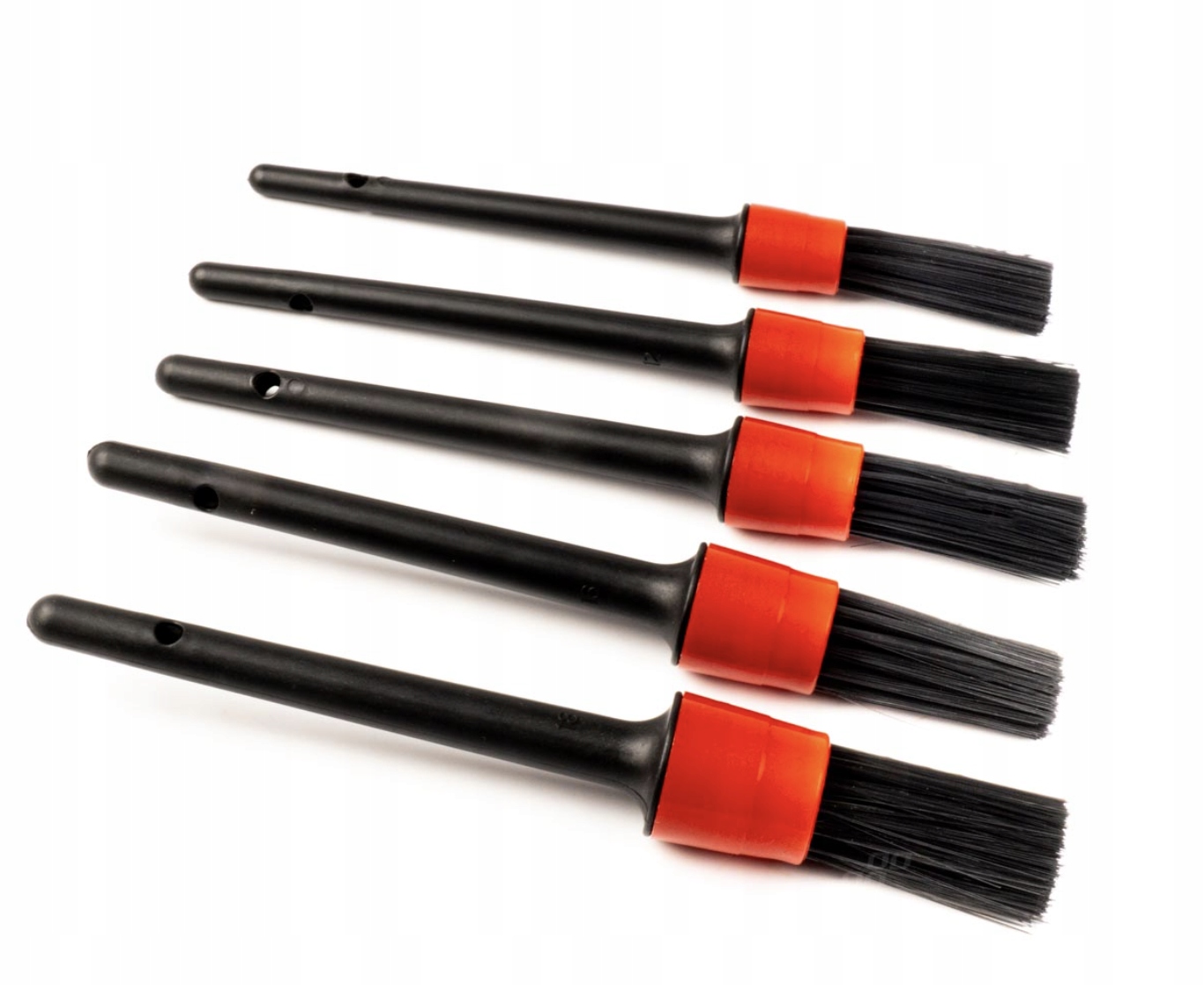 DUŻY ZESTAW DETAILINGOWY DO CZYSZCZENIA SAMOCHODU Producent Amio