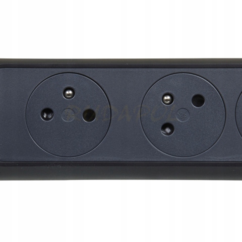 PRZEDŁUŻACZ OBROTOWY 3X2P+Z 1.5 m (049444) Marka Legrand