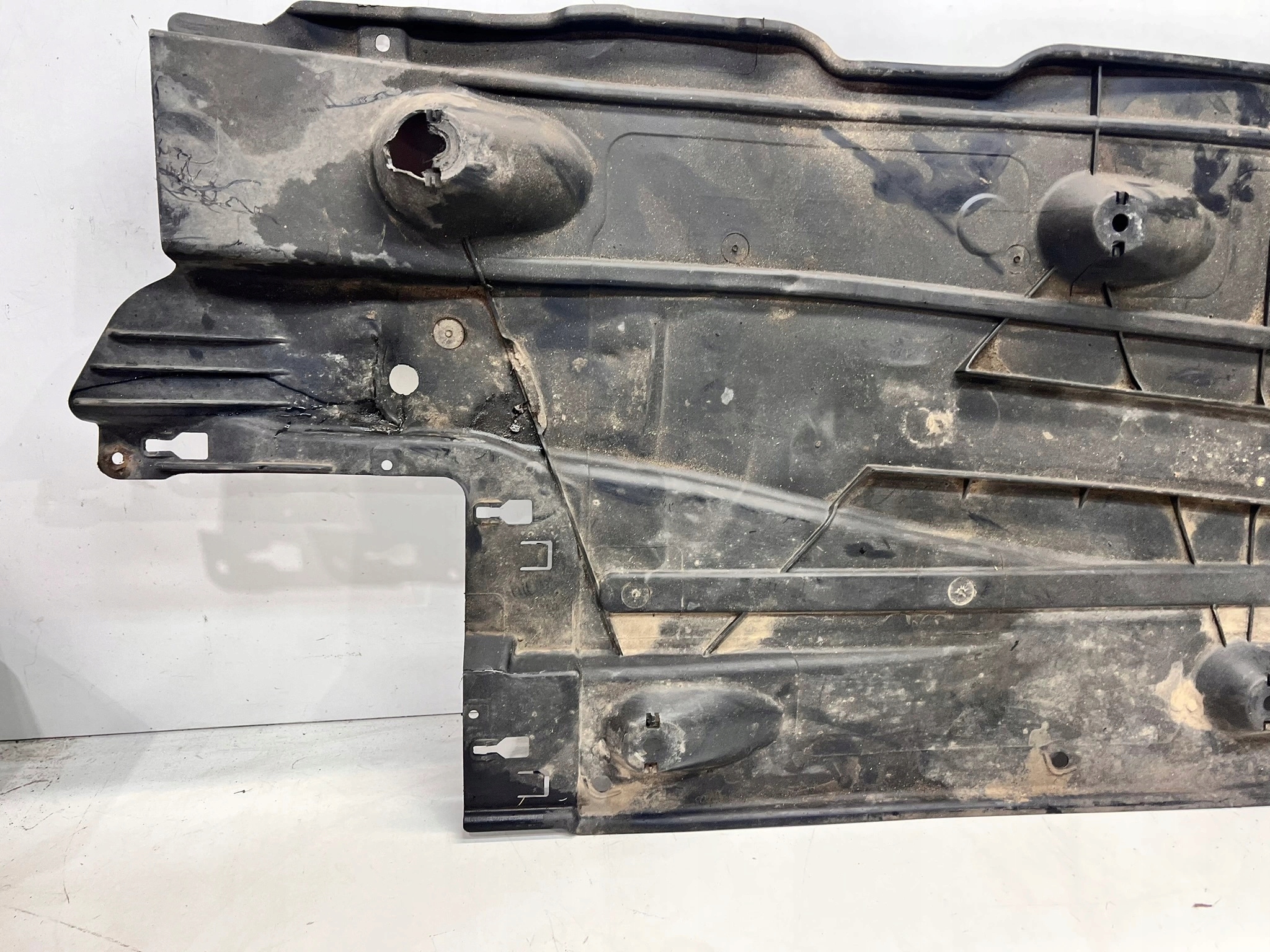 Blende Abdeckung abdeckung Unterfahrschutz links AUDI A3 8V 5Q0825201 1/25