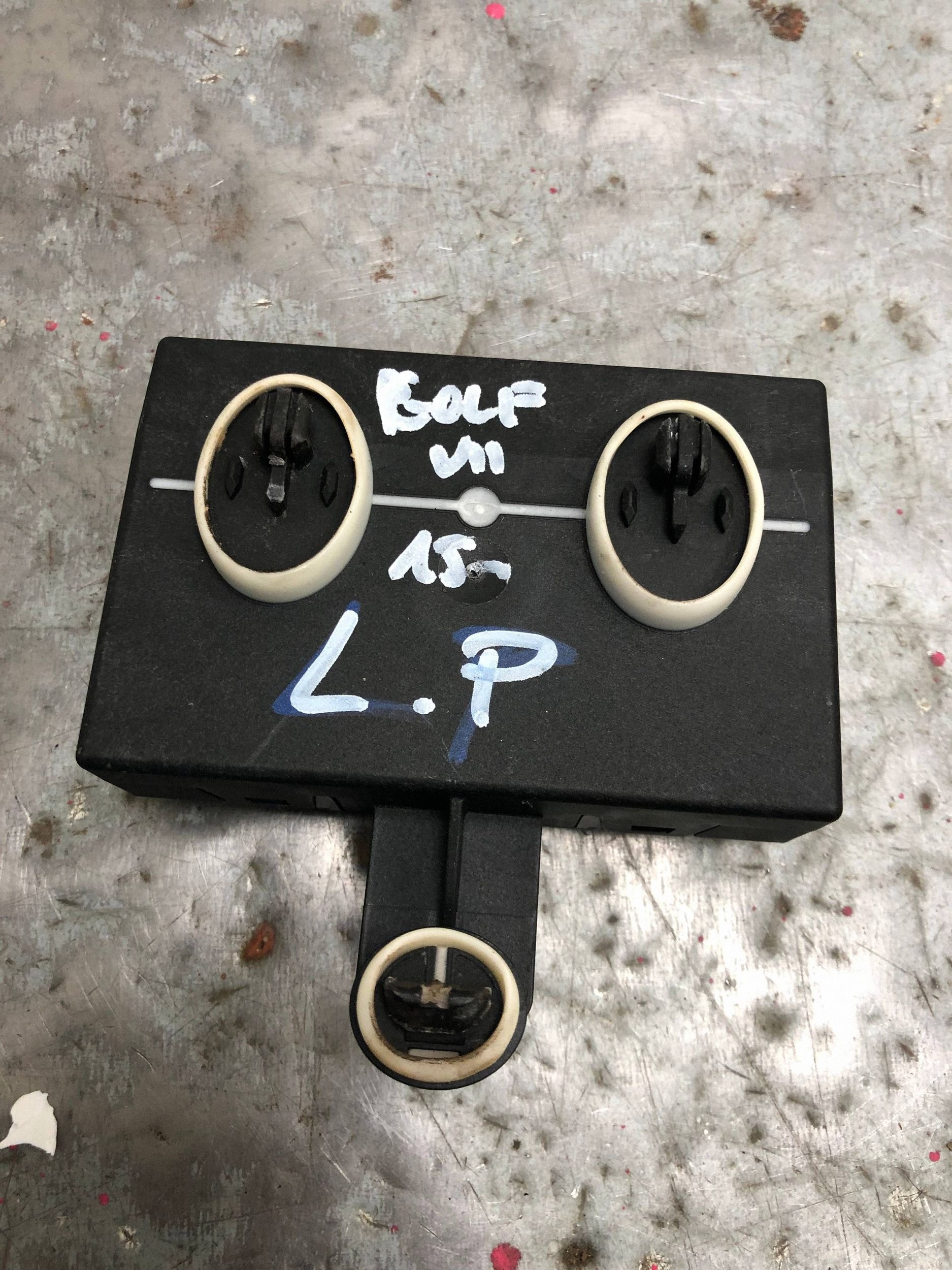module control unit door left front VW GOLF VII KOMBI 5Q4959593C