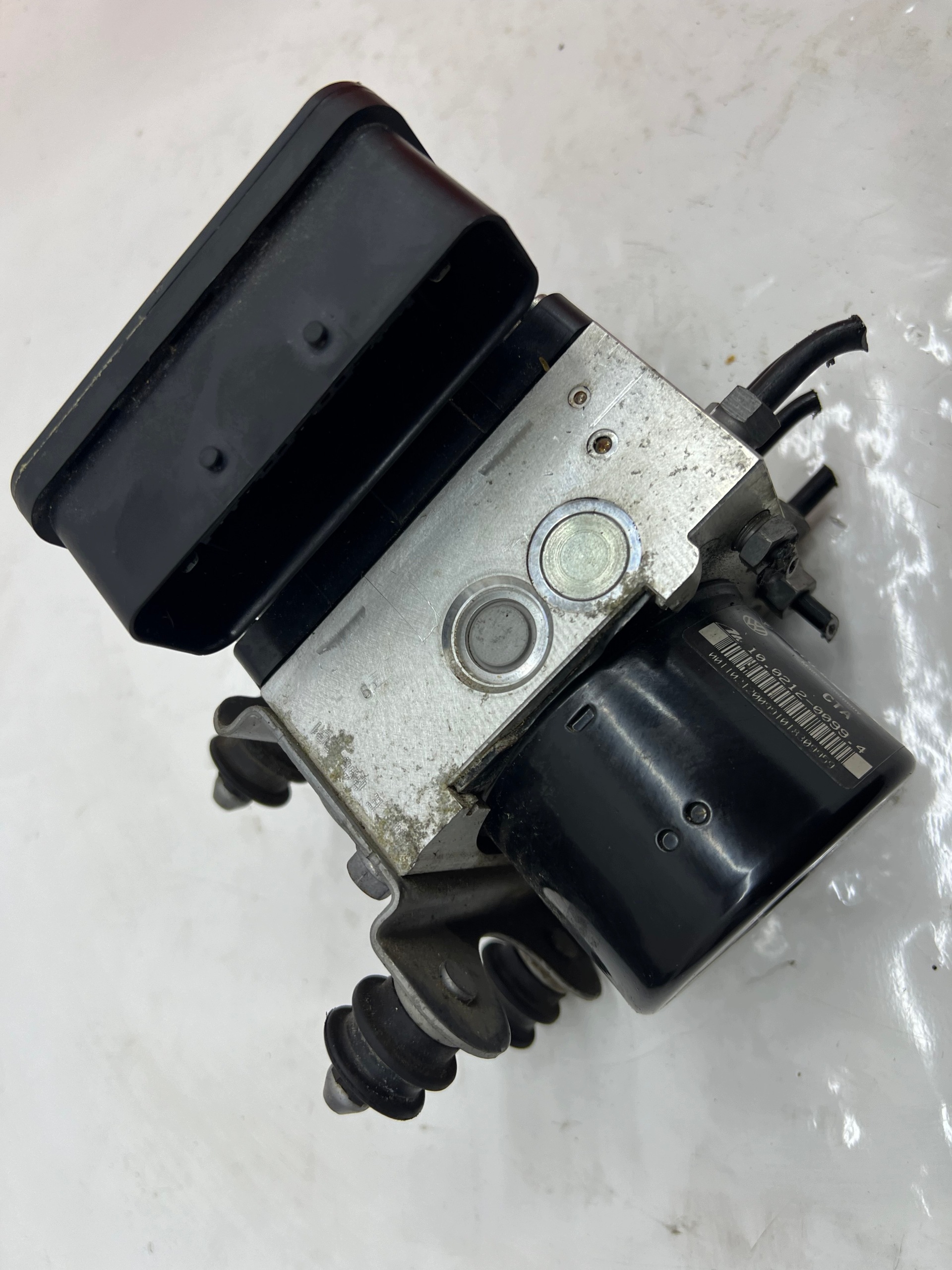pompa ABS TOUAREG 7L e PORSCHE CAYENNE 7L0614517A 7L0907379L