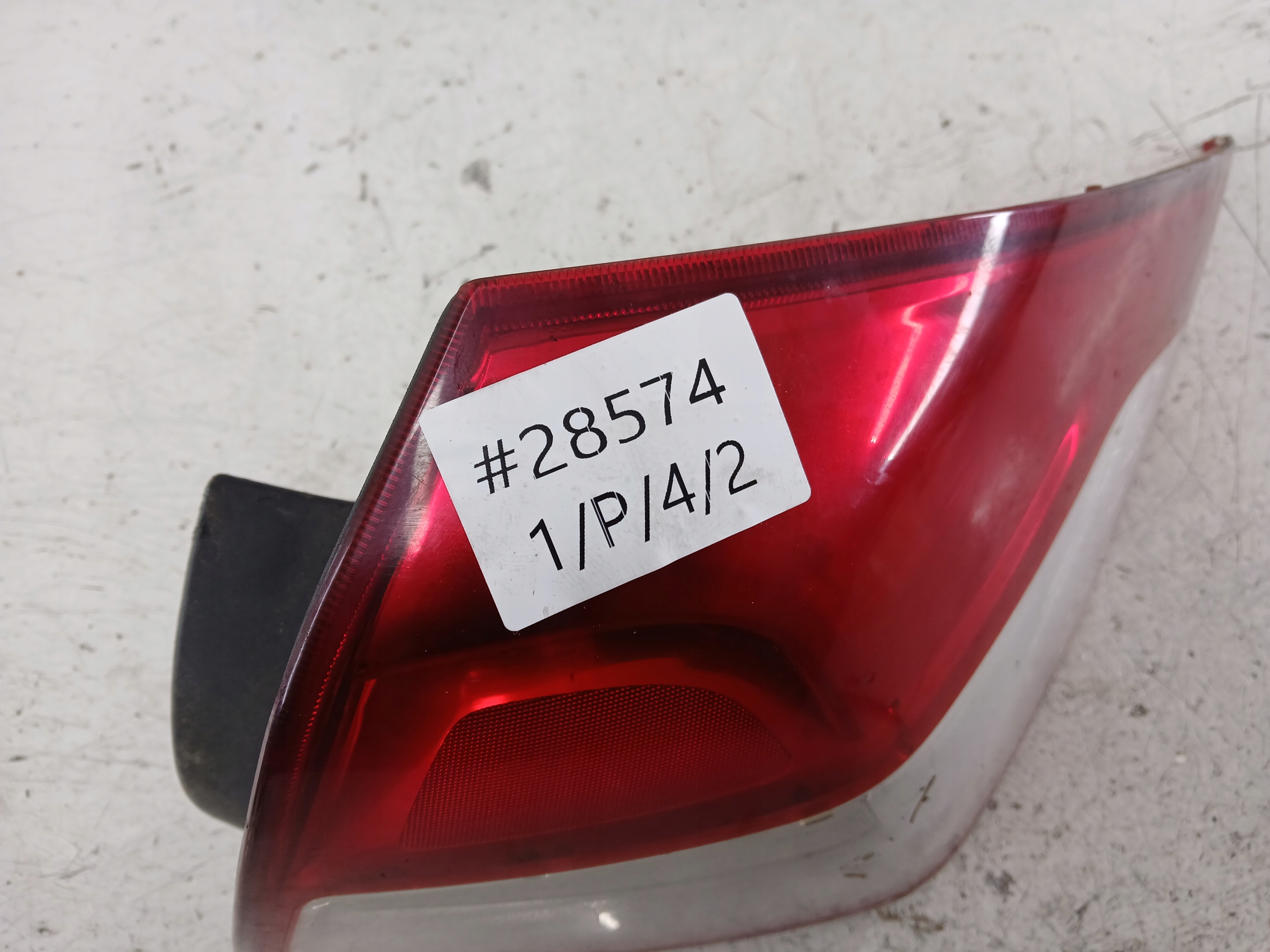 RENAULT MEGANE II sedan light right rear part 8200757701