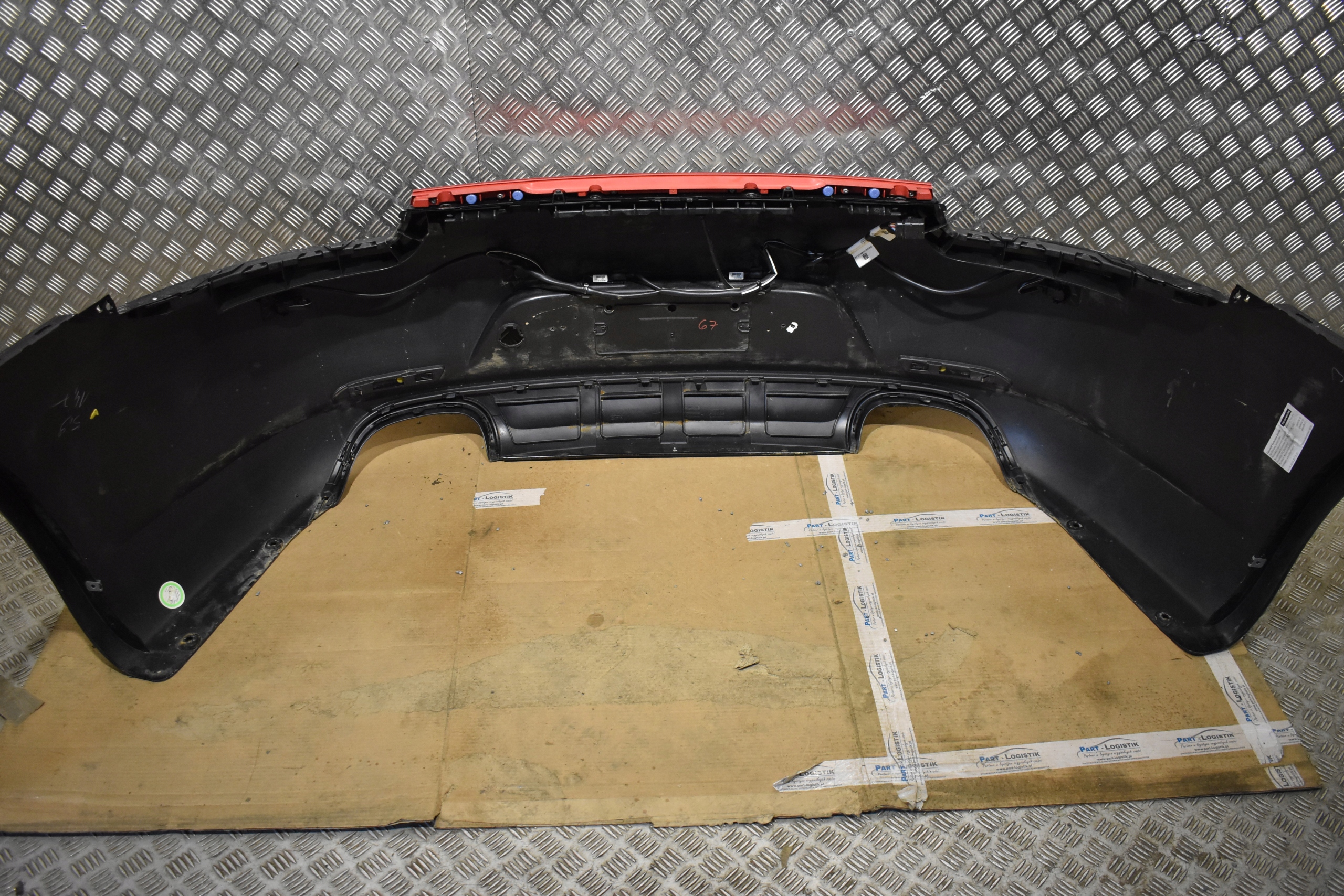 bumper rear PORSCHE 991 4S PDC 4 colour: C9Z 1