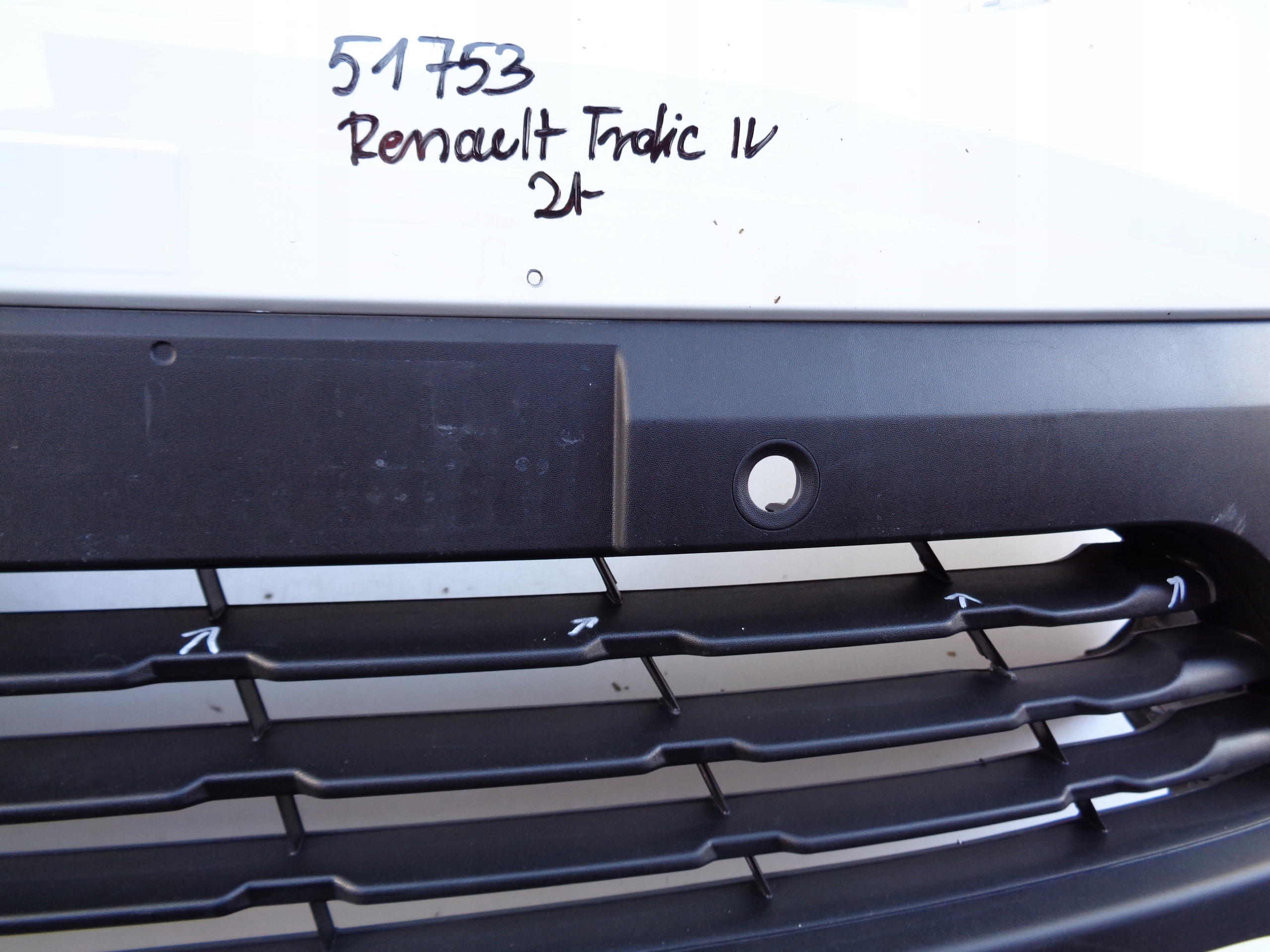 front bumper RENAULT TRAFIC III 21- LIFT IV NR 51753