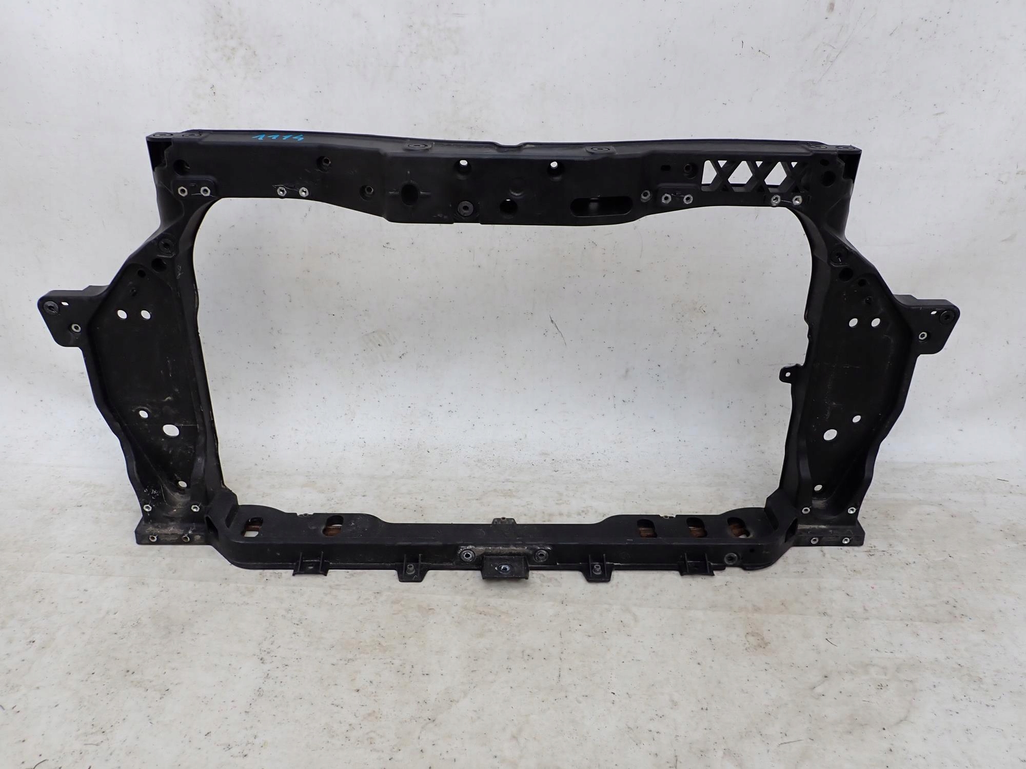 HYUNDAI I20 and 1 LIFT 12-15 support panel for radiators pillar