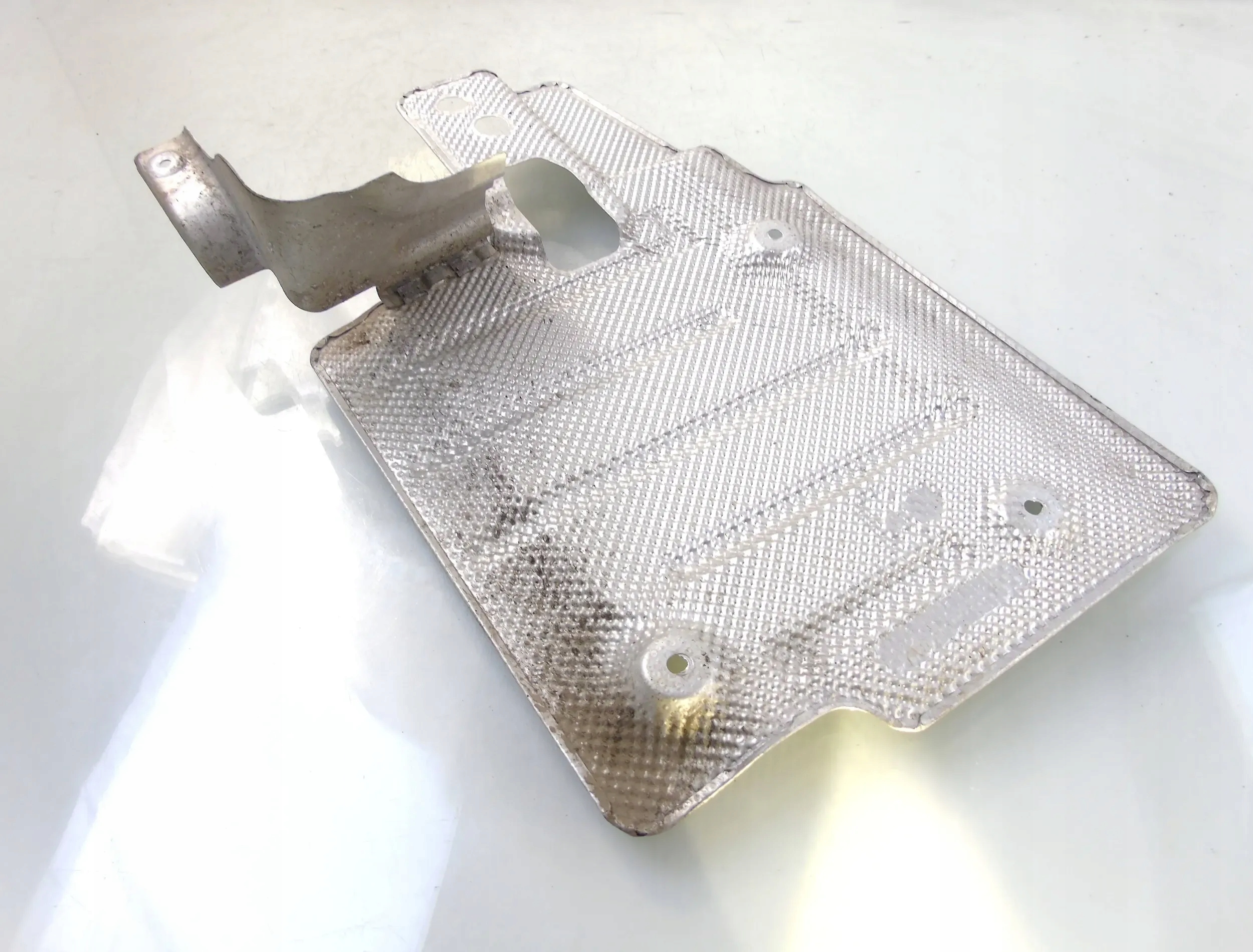 OSŁONA TERMICZNA WYDECHU BMW I3 L01 7305659