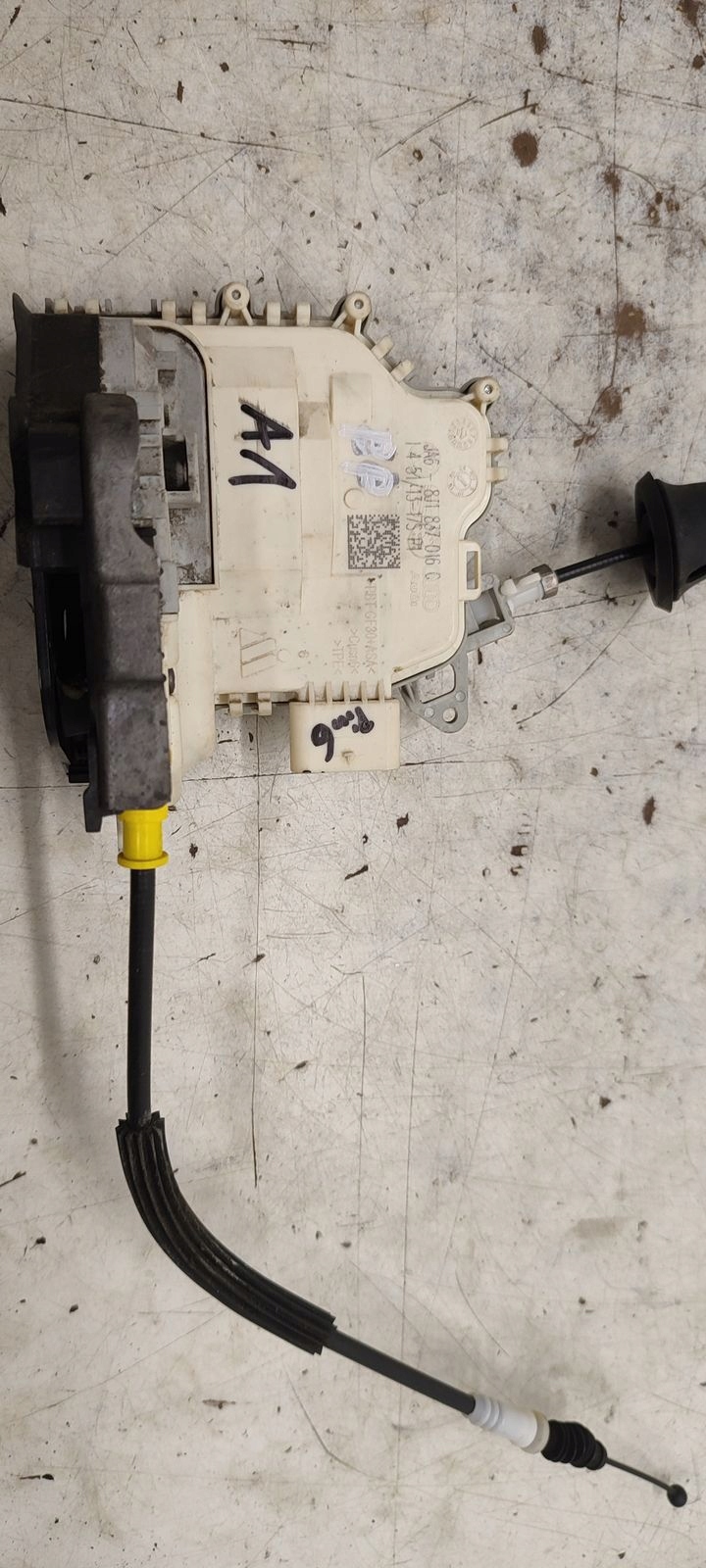 lock door front front right Audi A1 LY4S 3D