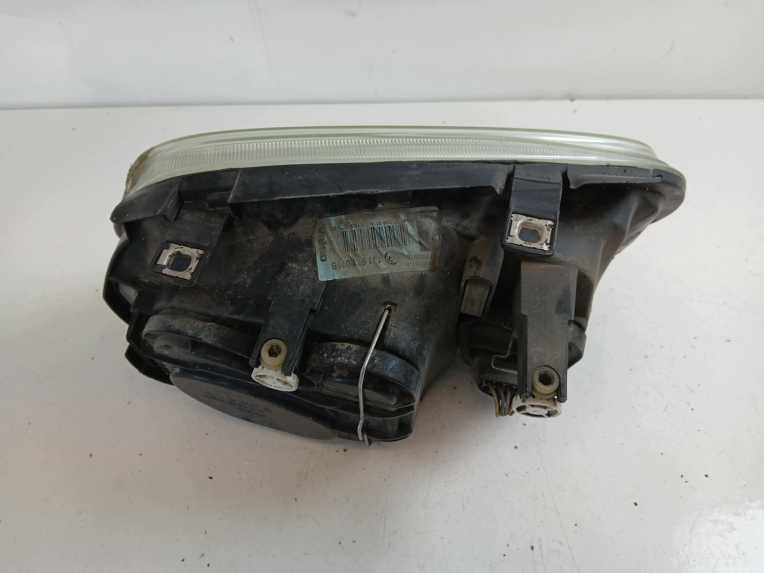VW GOLF IV HB feu gauche avant