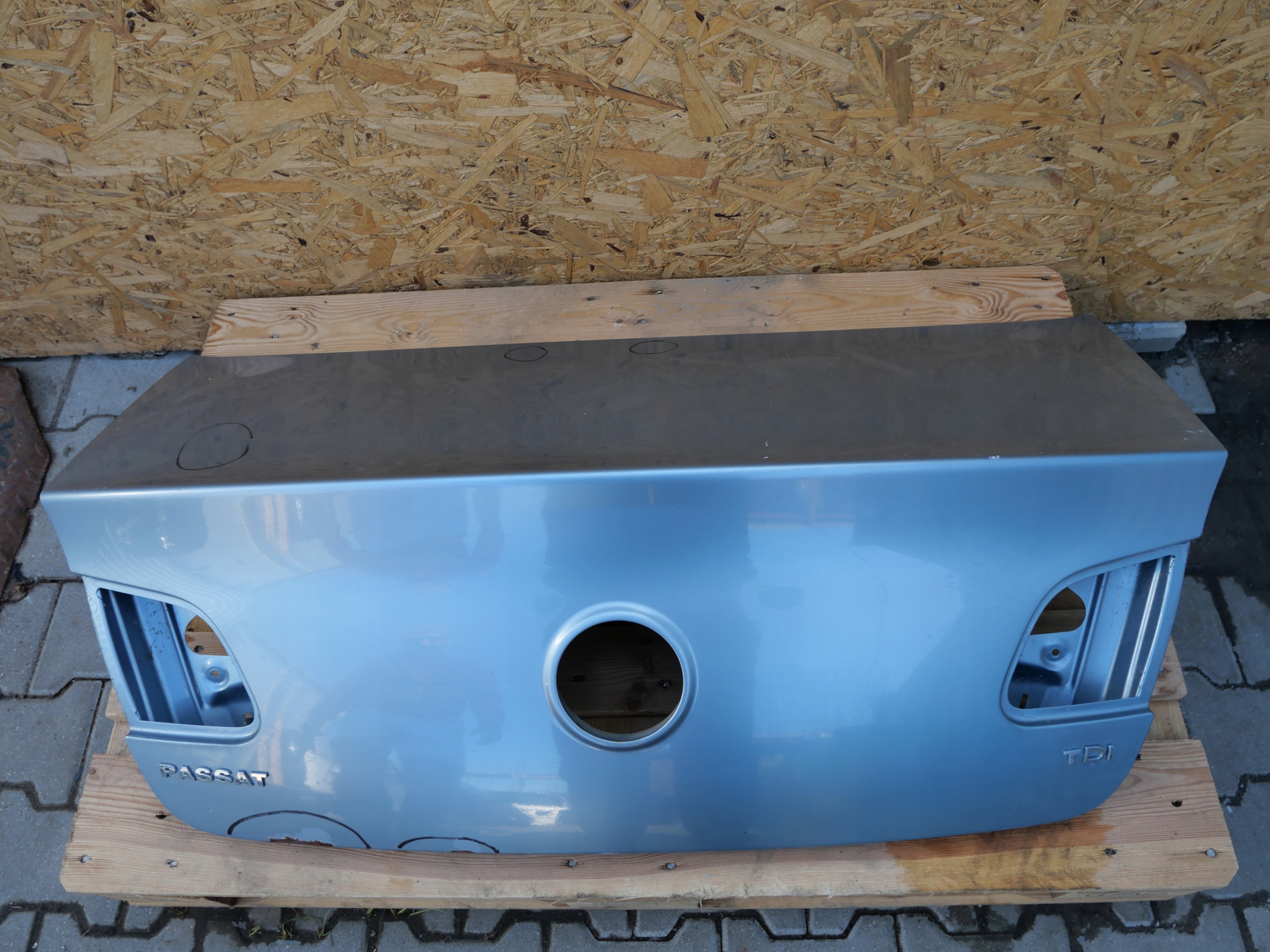 VW PASSAT B6 sedan trunk door boot rear part
