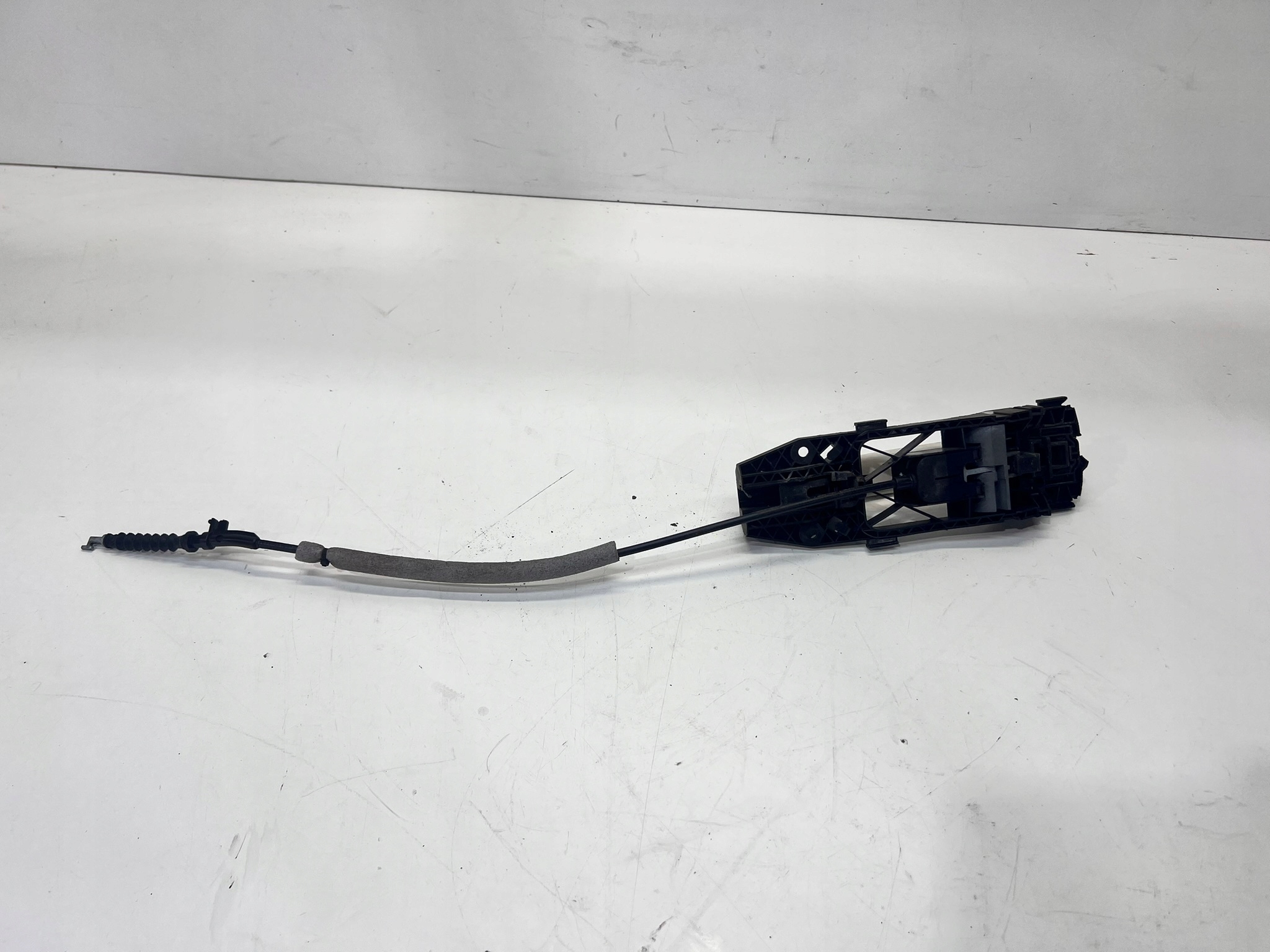 handle left rear part VW TIGUAN 5N0839885C