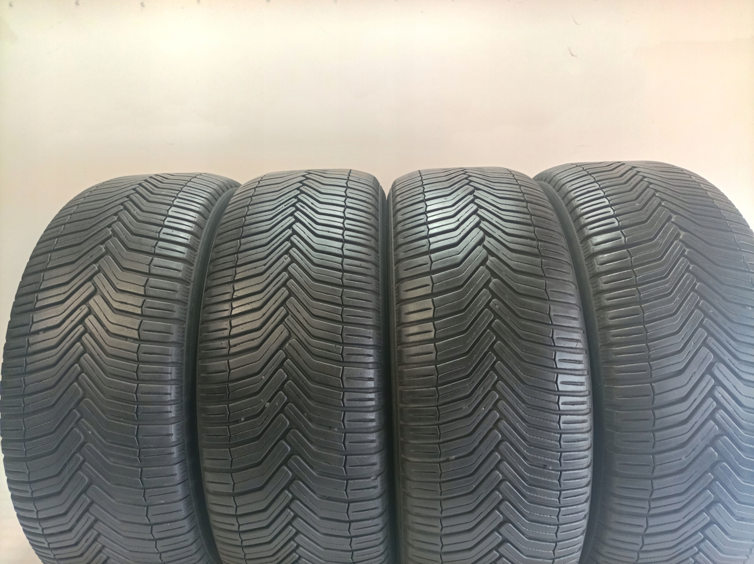 MICHELIN CROSSCLIMATE 235 / 55R17 103V