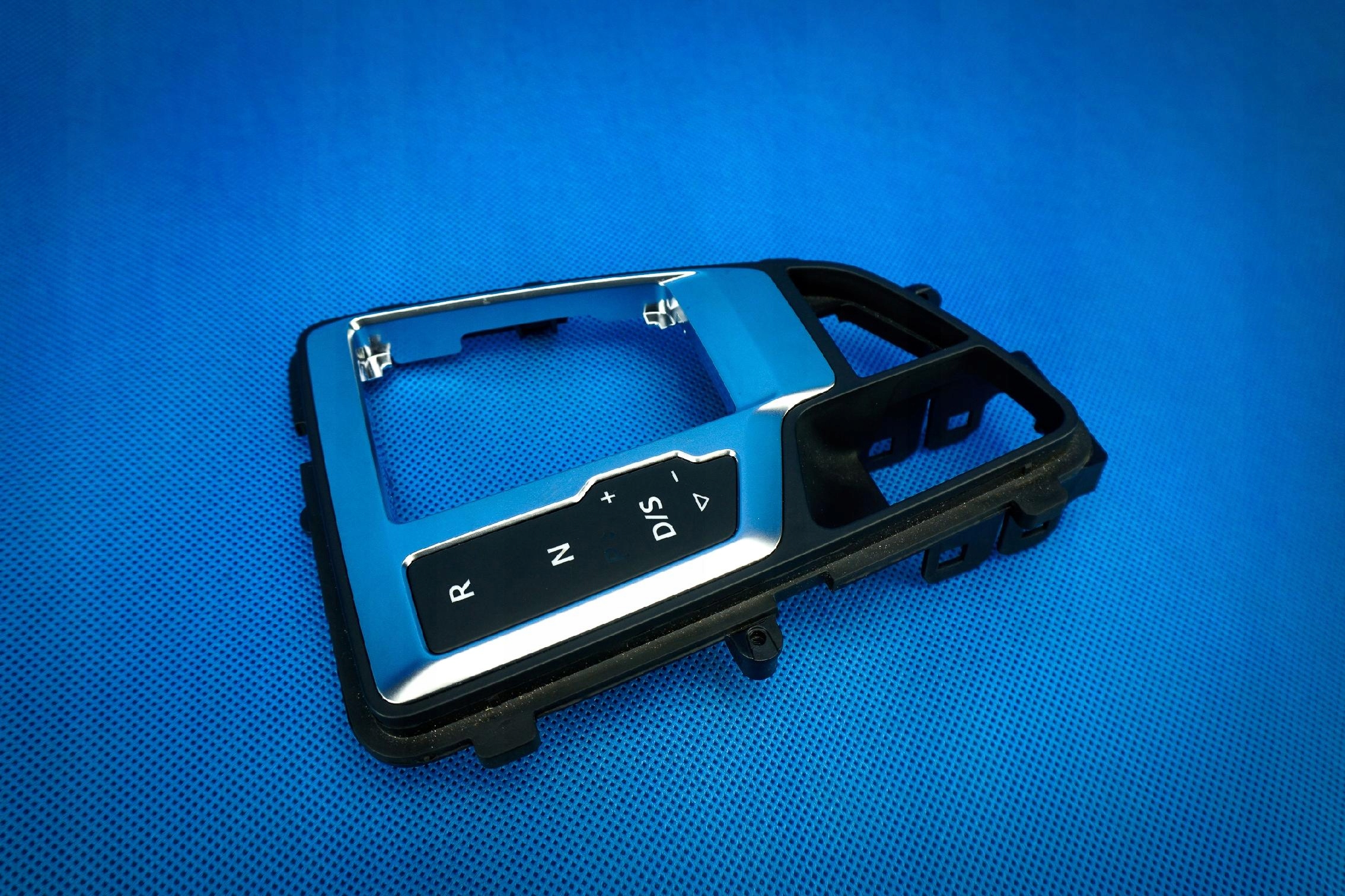 RAHMEN panel Schalt getriebe Audi Q7 4M 4M1713111D