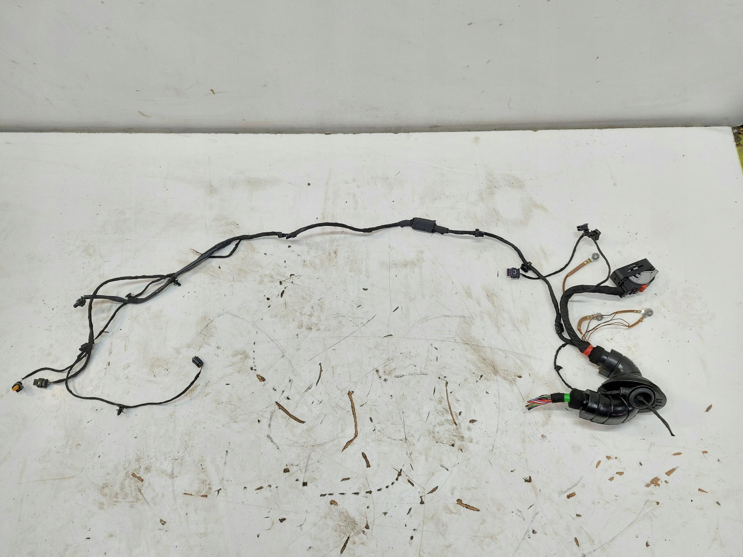 Mercedes W254 GLC 220d bundle wiring KOMORY right A2069980100