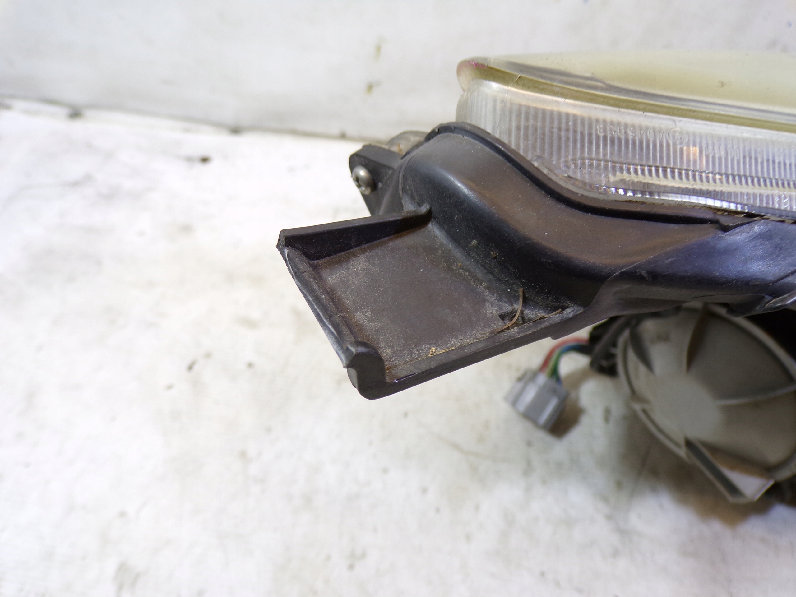 light front left XENON SUBARU LEGACY 5 V