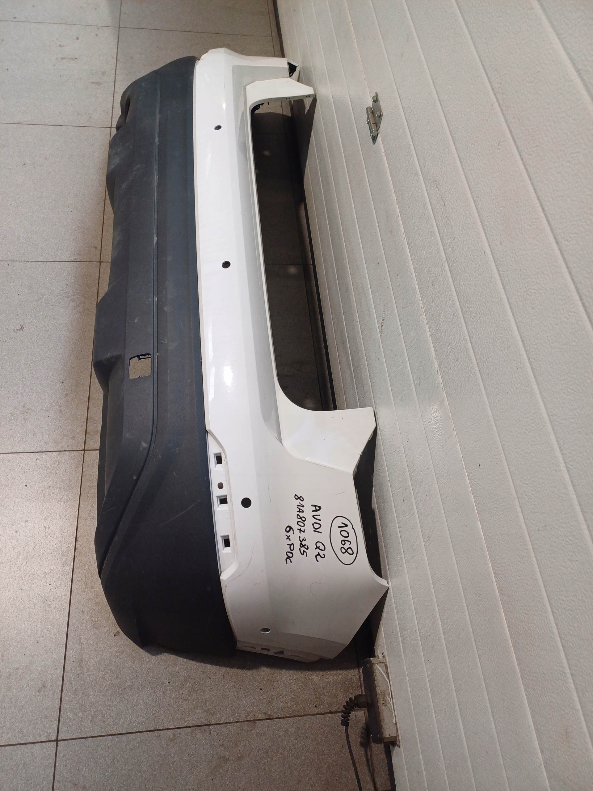 bumper rear part rear AUDI Q2 81A807385 6 X PDC