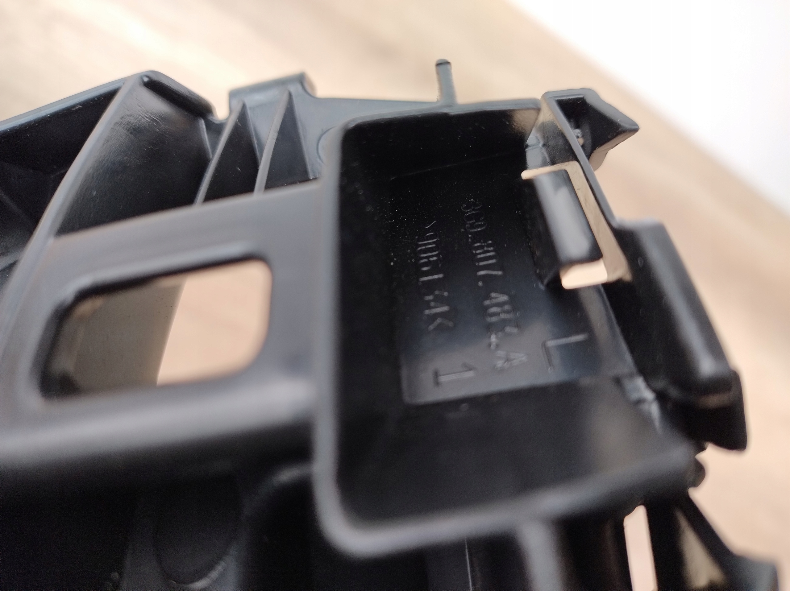 VW PASSAT B8 3G left bumper bracket rear part bracket