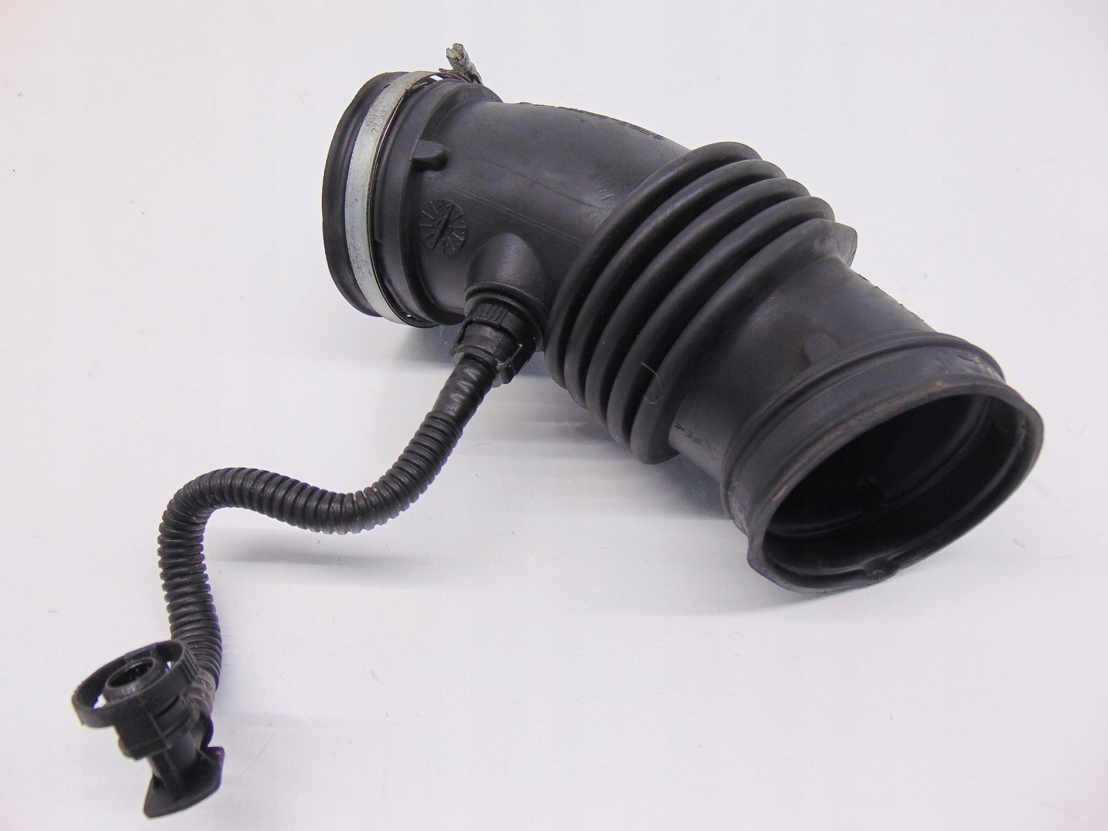 ВПУСКНАЯ ТРУБА JAGUAR XF 4.2 6R83-9R504-AA