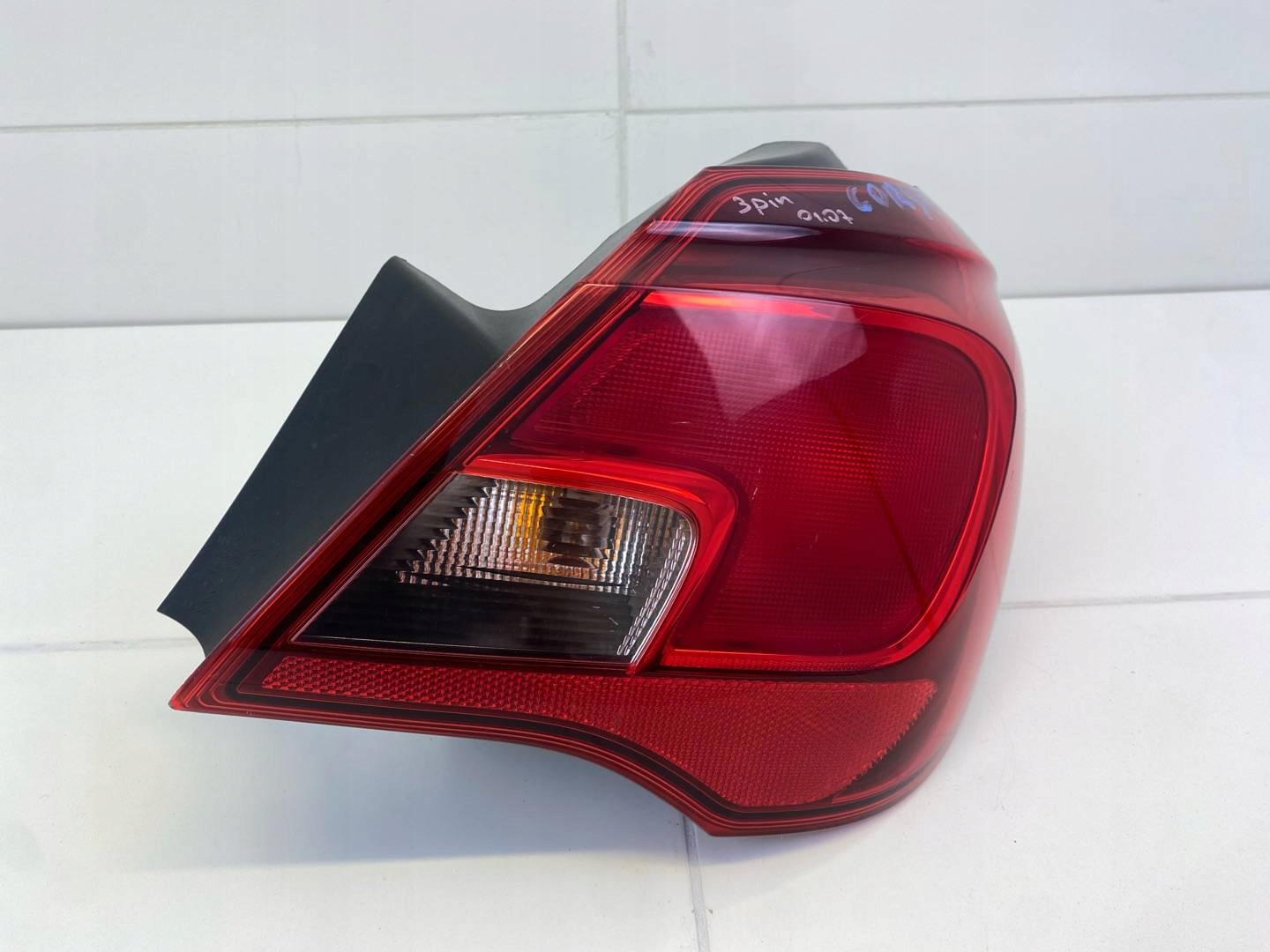 Licht hinten rechts Seite Opel Corsa E 2016 460034366