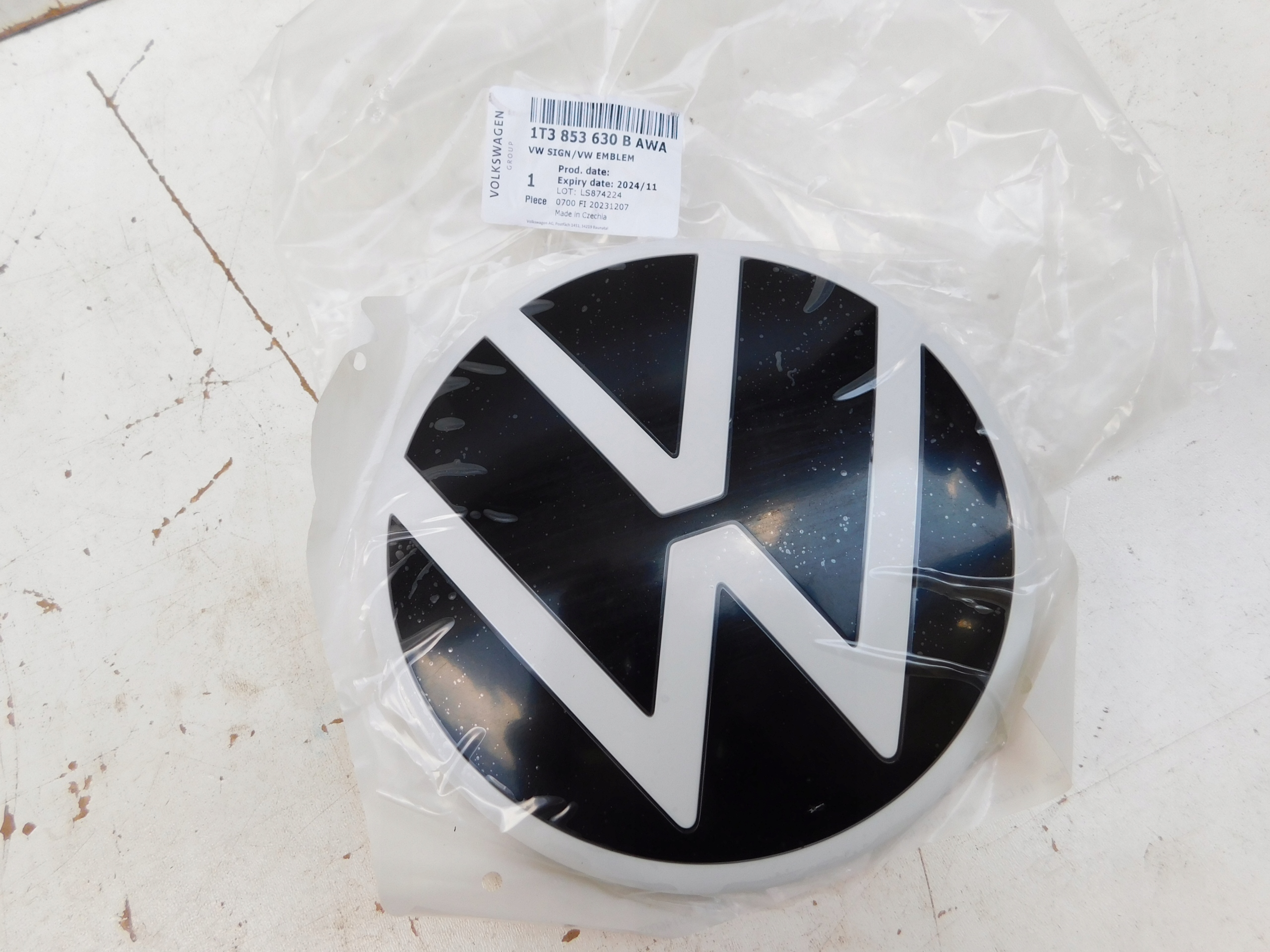 EMBLEMAT KLAPY TYŁ VW ID. BUZZ ORG M-ÓD POZNAŃ