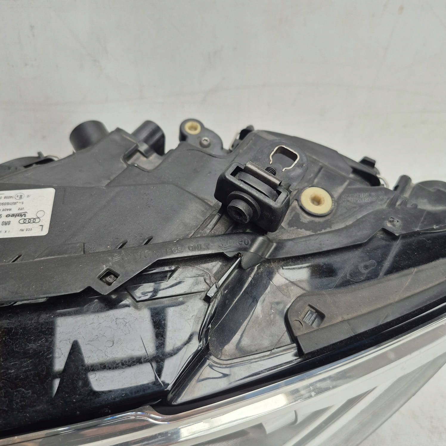 AUDI Q5 8R0 LIFT 12-16 light left front front XENON 8R0941043C