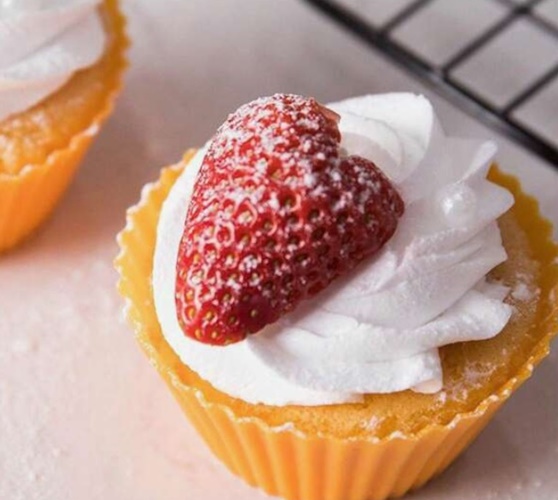 FOREMKI SILIKONOWE FOREMKA BABECZKI MUFFINKI DEKORACJE MIX 12 szt EAN (GTIN) 5904541060231