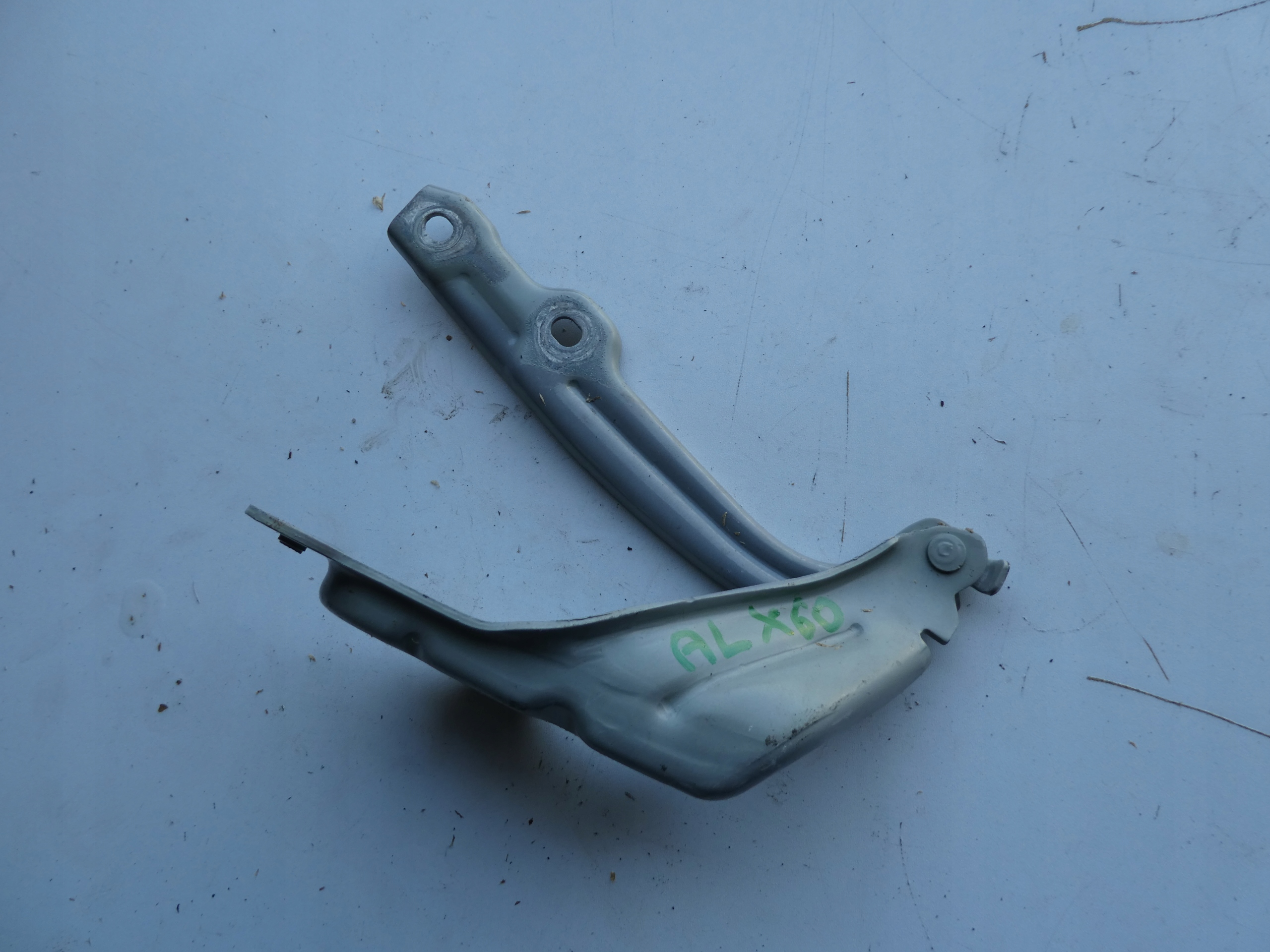hinge bonnets left 5E0823301 SKODA OCTAVIA