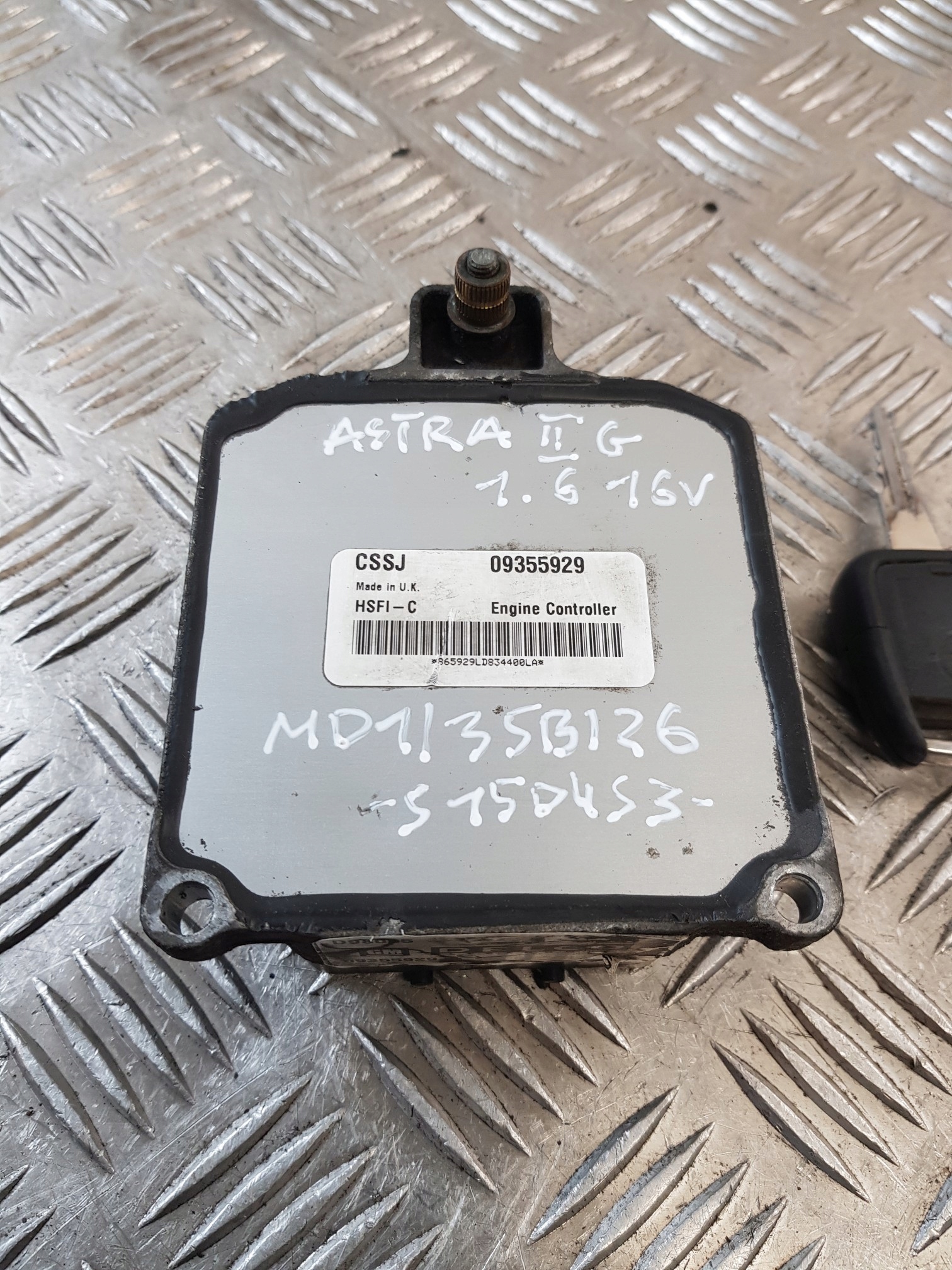 control unit of the engine + key 09355929 OPEL ASTRA II G 1.6 16V