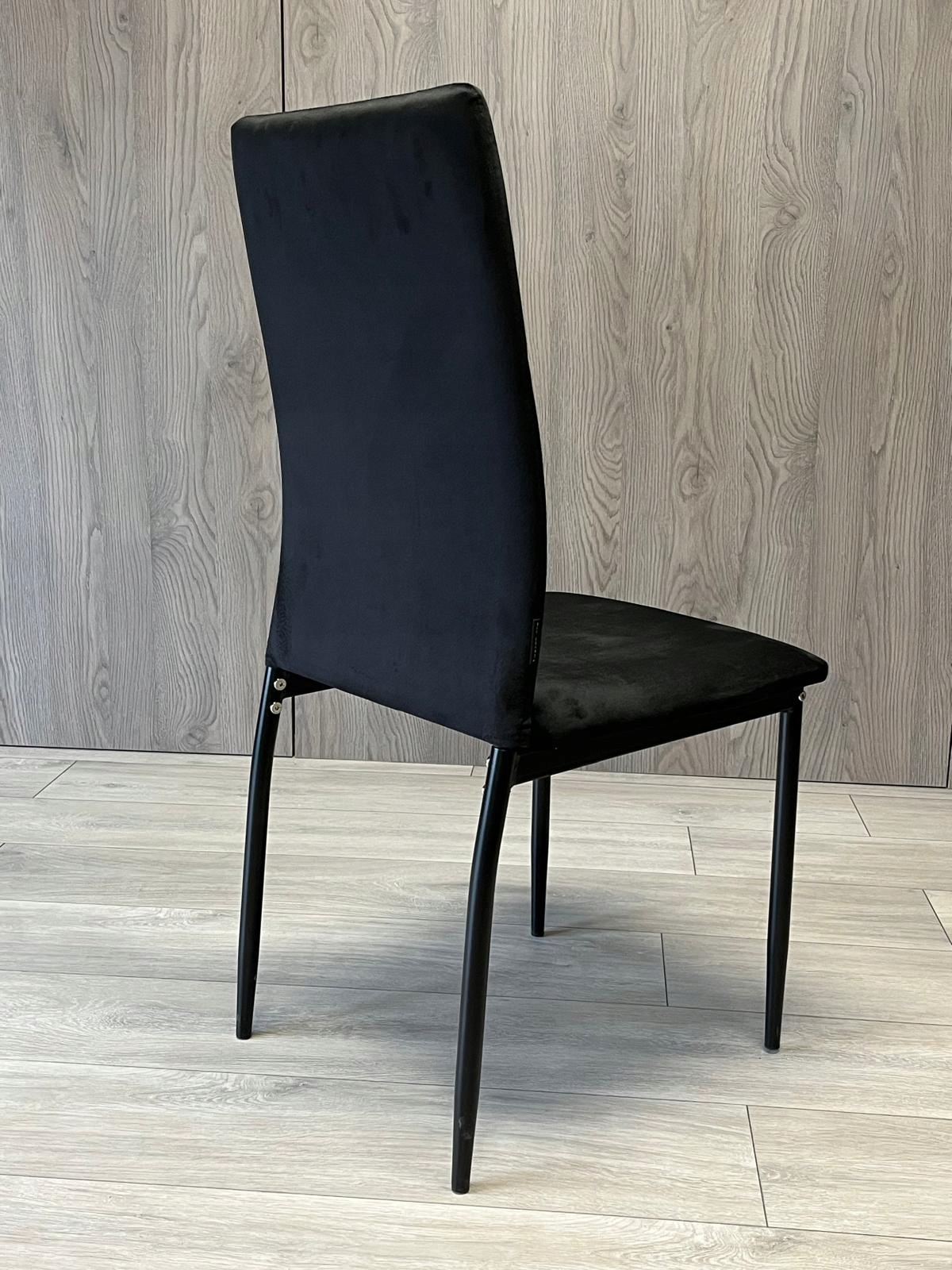 Krzesła tapicerowane welurem do salonu kuchni jadalni Lugano zestaw 4szt Szerokość mebla 45 cm