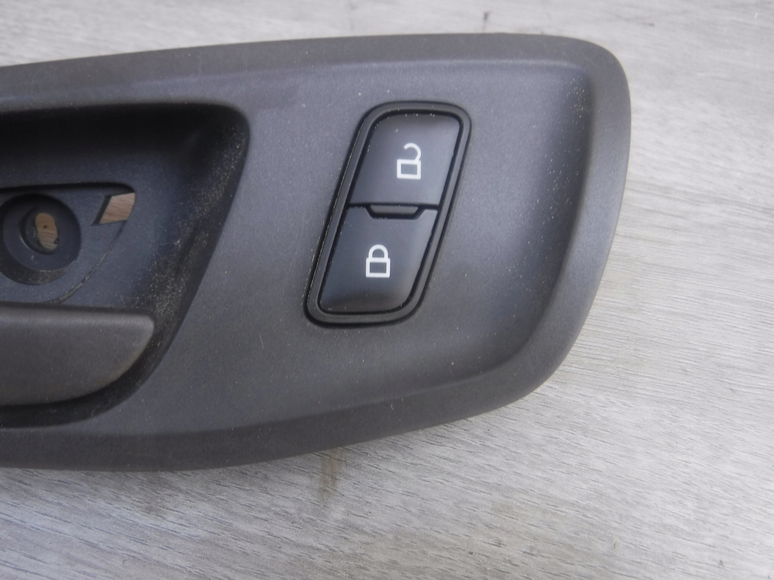 maniglia interno sinistra ford transit mk8