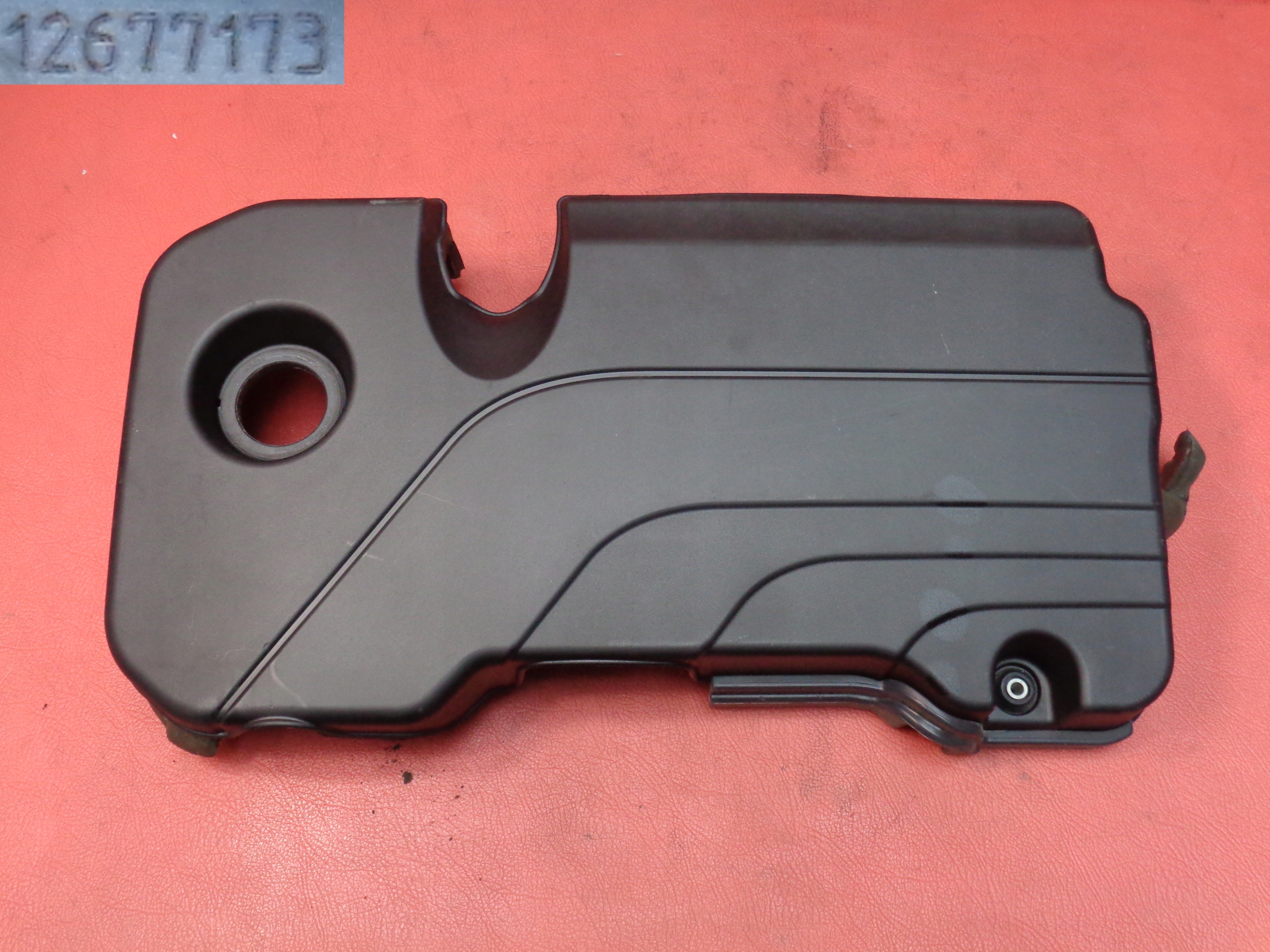 Кришка двигуна Opel Astra 1.4 T 2016r 12677173