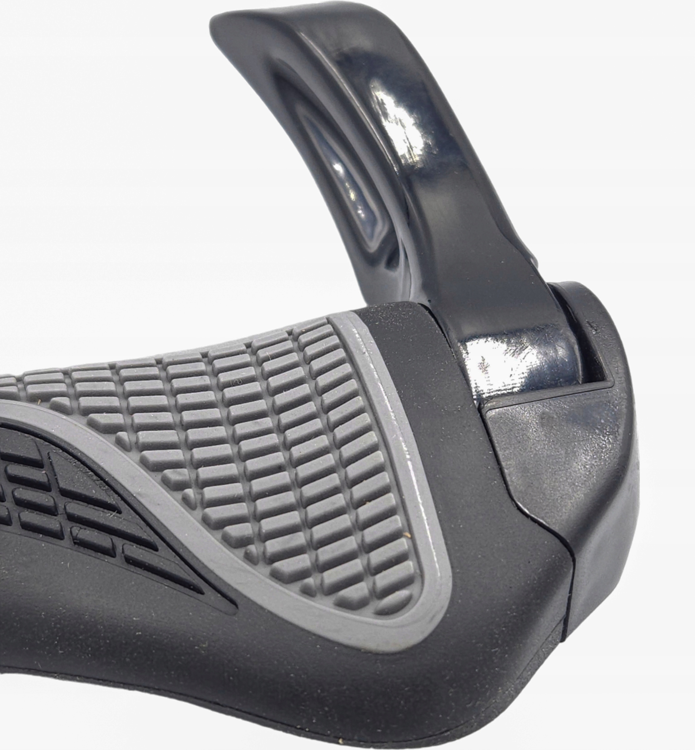 Chwyty rowerowe ergonomiczne skręcane ROGI, para Kod producenta IB-SPR-BA0020