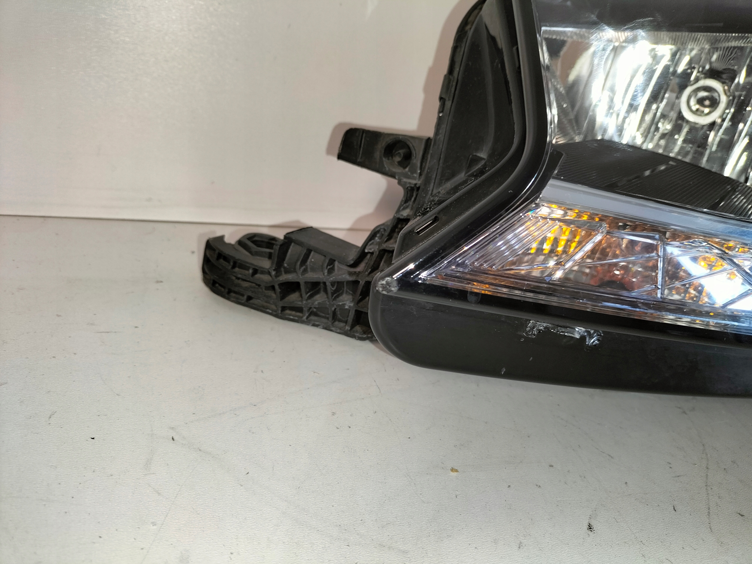 light front reflektor left SKODA FABIA III LIFT 18