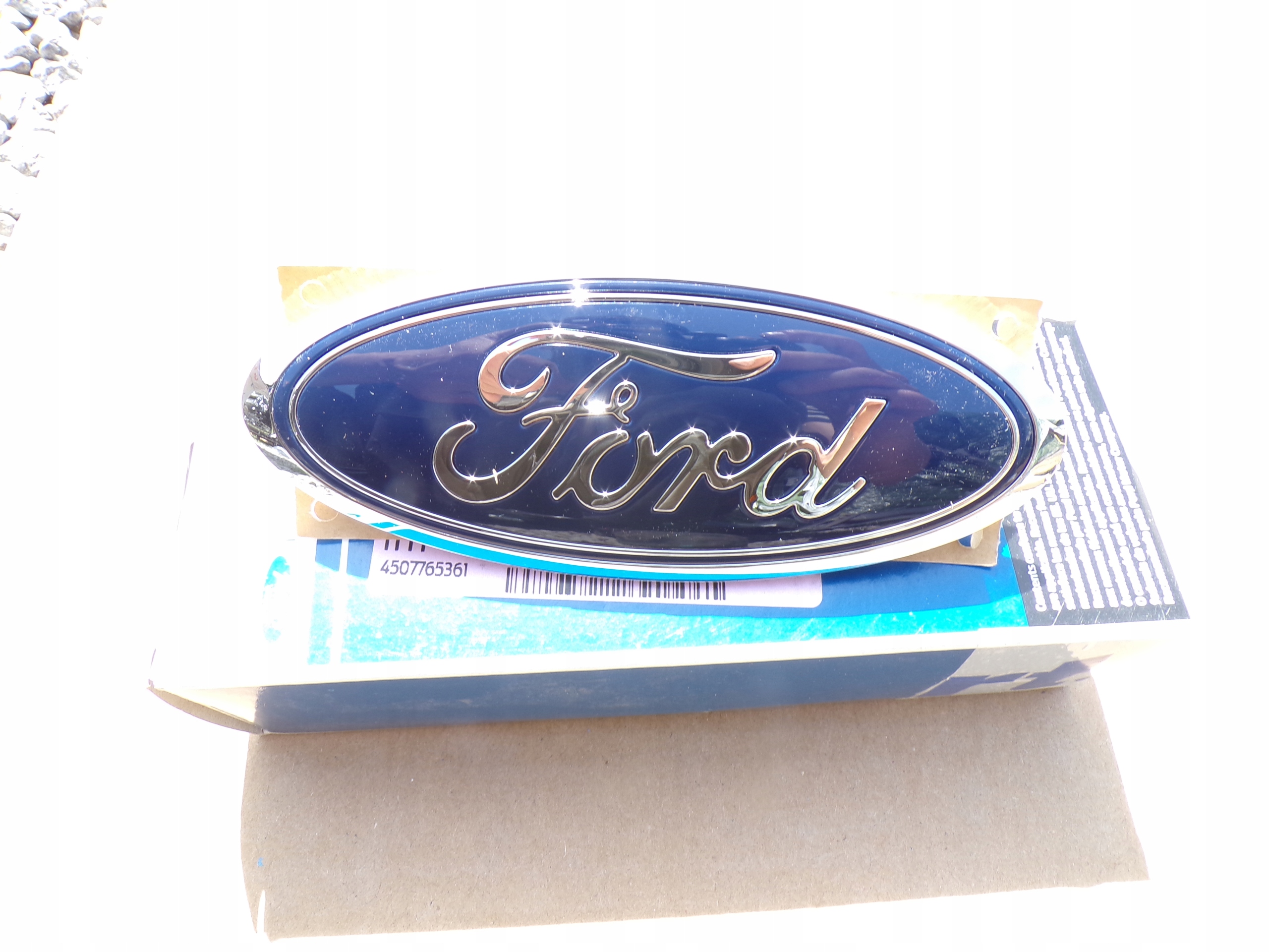 FORD KUGA 2016- EMBLEMAT ZNACZEK TYLNY NA KLAPĘ NOWY ORYGINAŁ 2011426