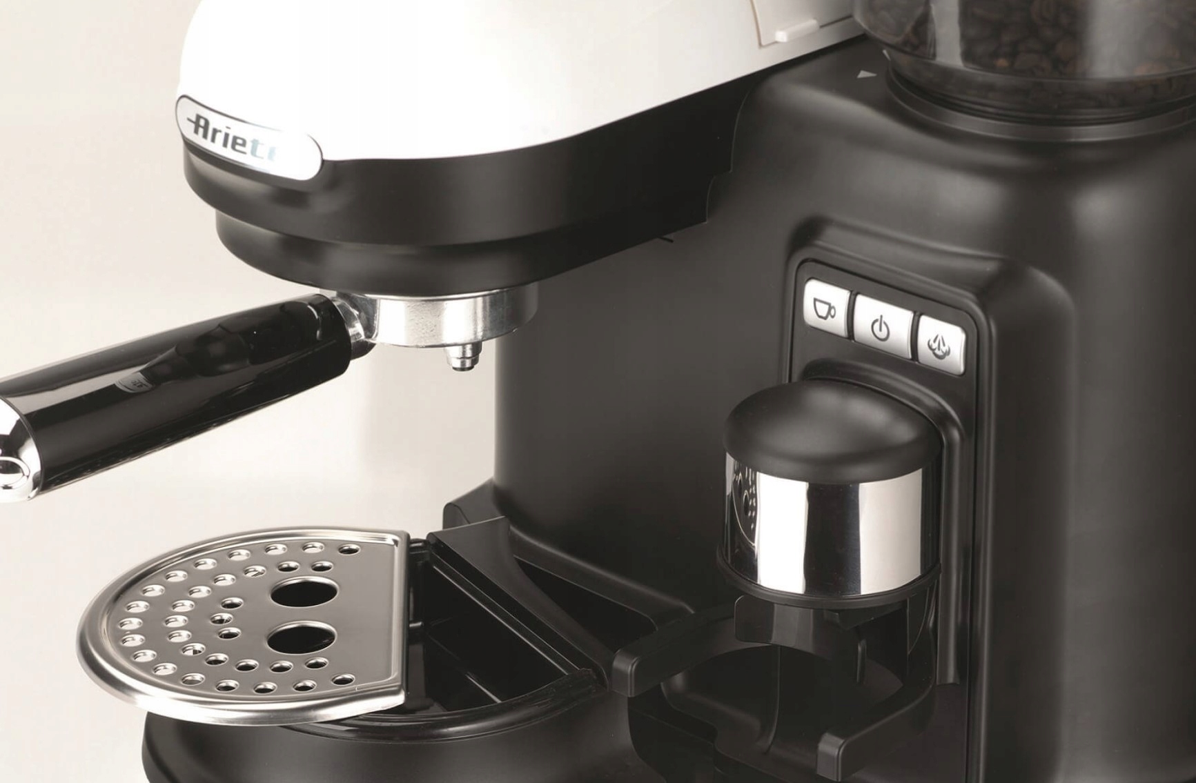 EKSPRES DO KAWY CIŚNIENIOWY ARIETE MODERNA 1318/01 Wbudowany młynek tak