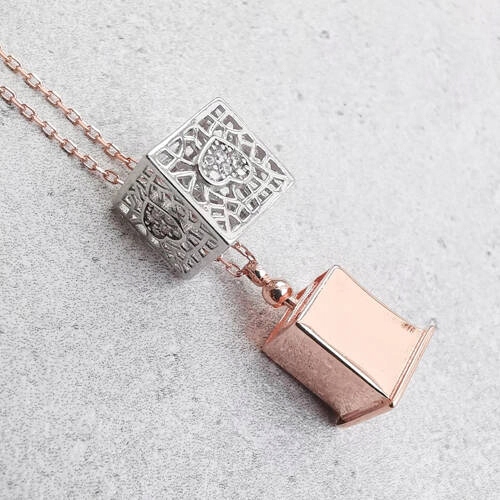 Kvadratový stříbrně zlatý náhrdelník