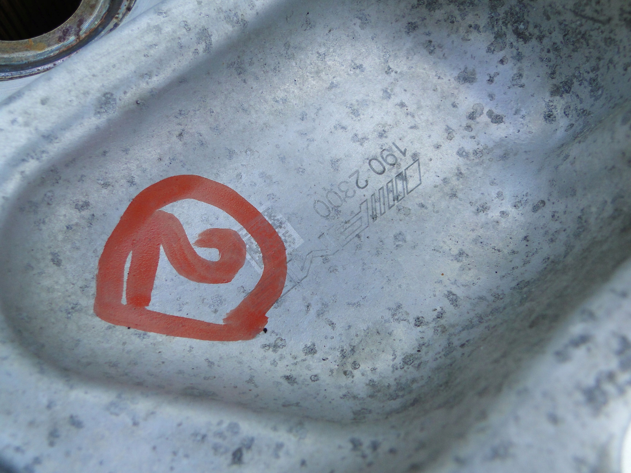 MERCEDES AMG GT C s r 190 поворотный кулак, цапфа задний правый A1903505201