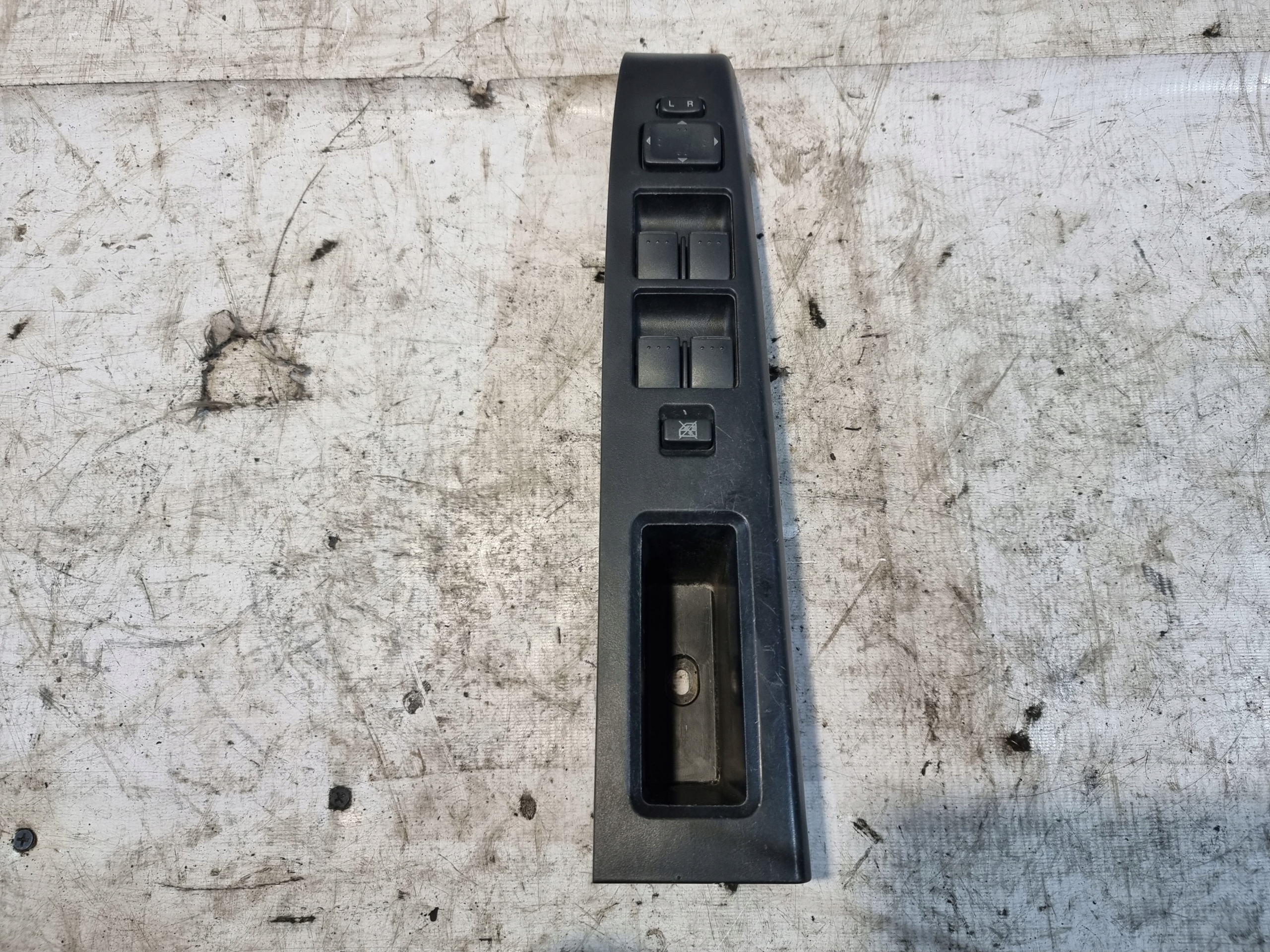 switch PANEL of the window left front MAZDA 5 and CR 05r