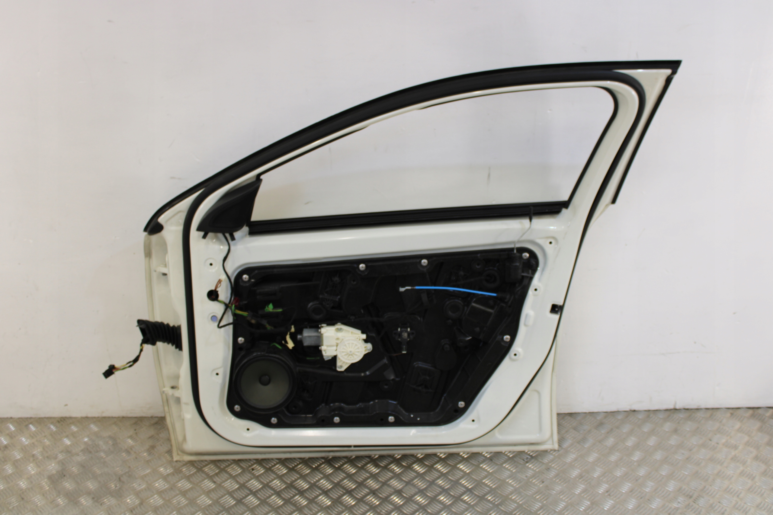 door right front right front complete MERCEDES A-KLASA W176 LIFT AMG