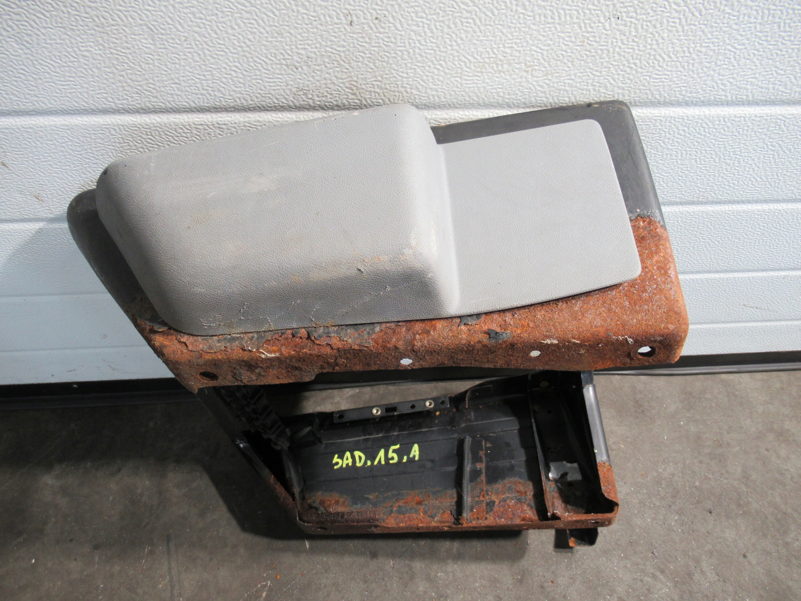 VW T5 holder seat driver´s left front