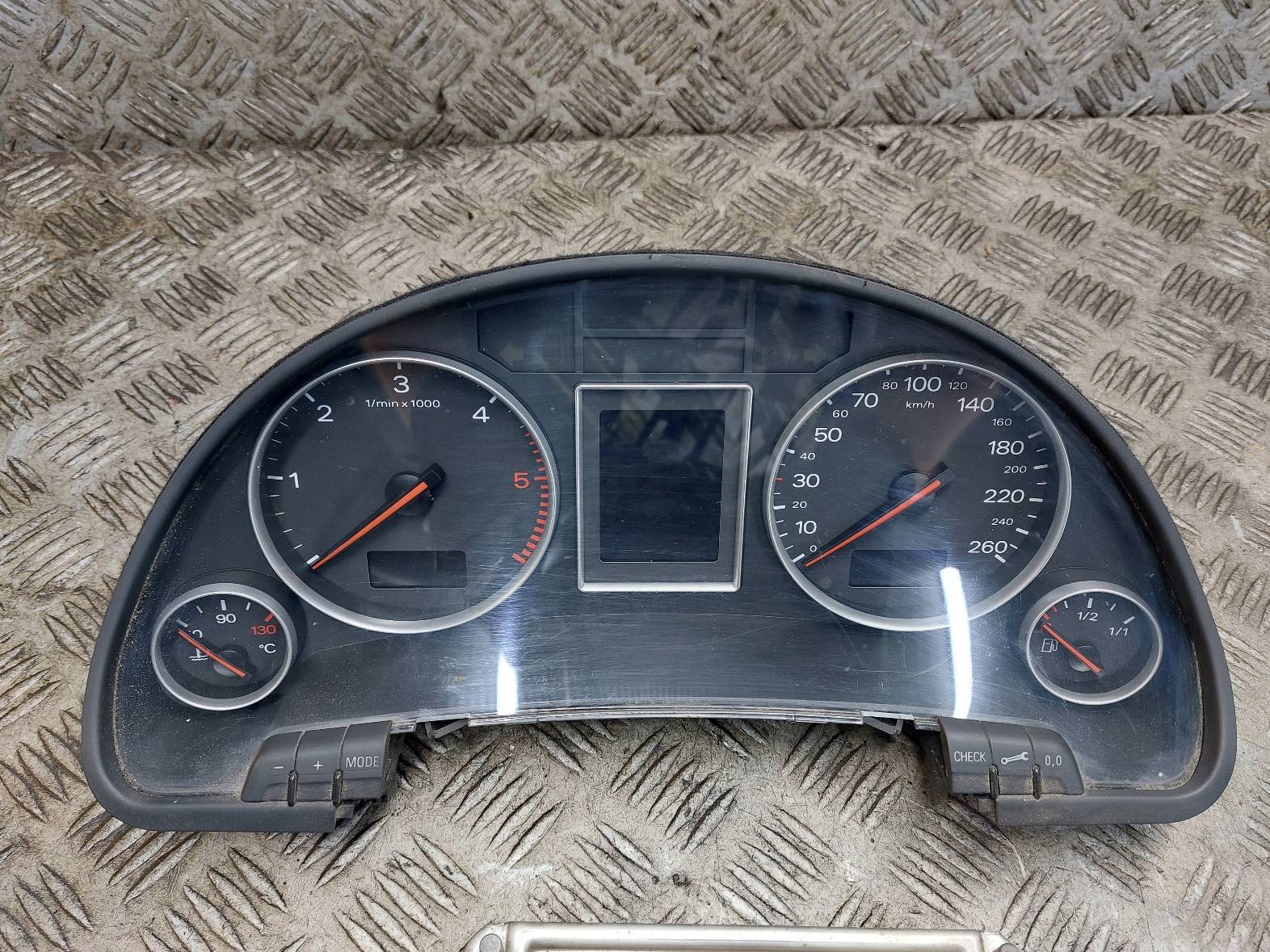 running board STARTOWY AUDI A4 B6 2.5 TDI 8E0907401 8E0907279C