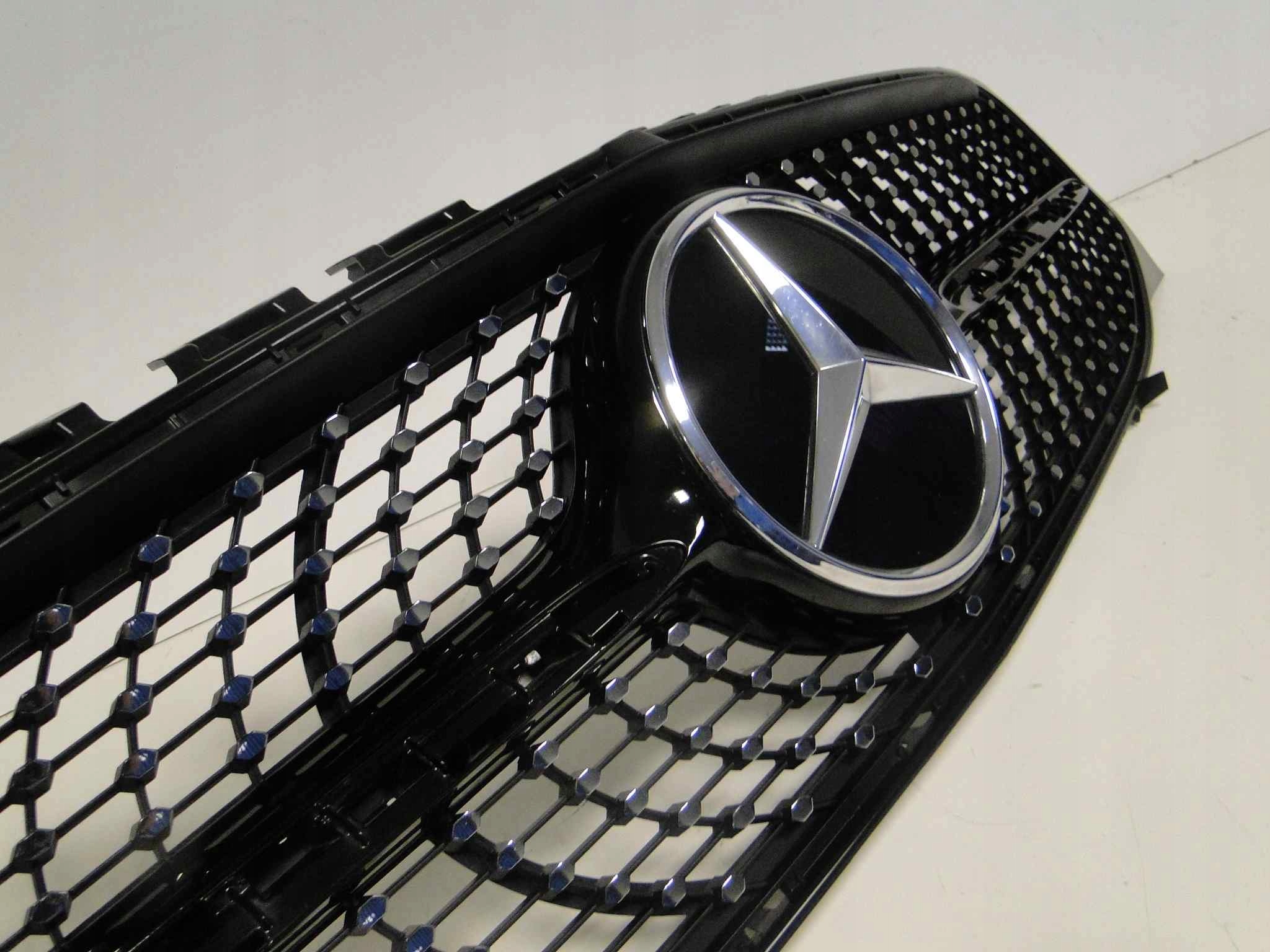 MERCEDES CLA 118 GRILL ATRAPA DIAMENT NA RADAR Producent części Mercedes-Benz OE